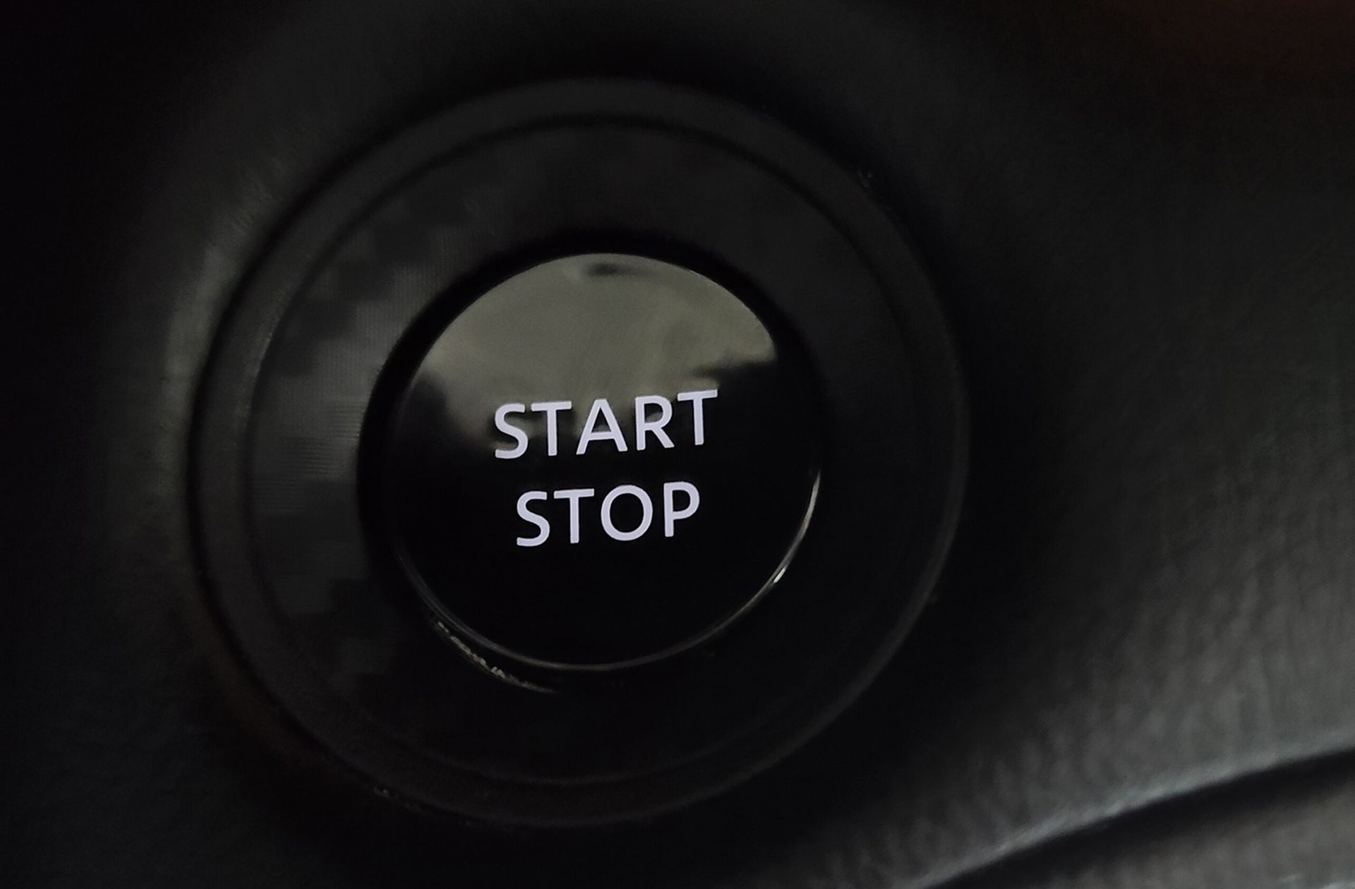 Nissan Juke 1.6 Hybrid N-Connecta - foto 29