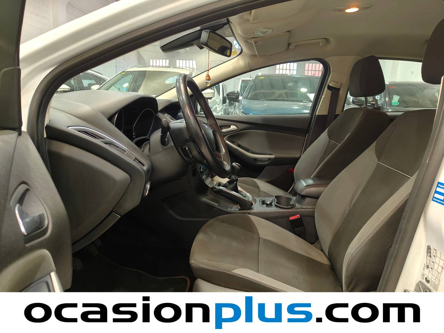 Foto asientos delanteros Ford Focus Ford Focus 1.0 Ecoboost Auto-Start-Stop Trend (100 CV)