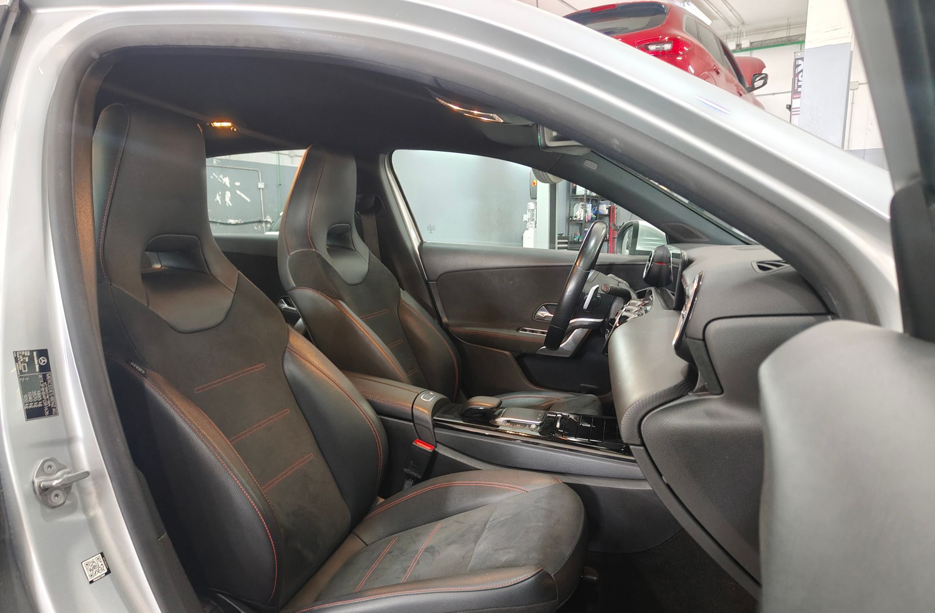 Mercedes-Benz Clase A 200 Pack AMG - foto 18