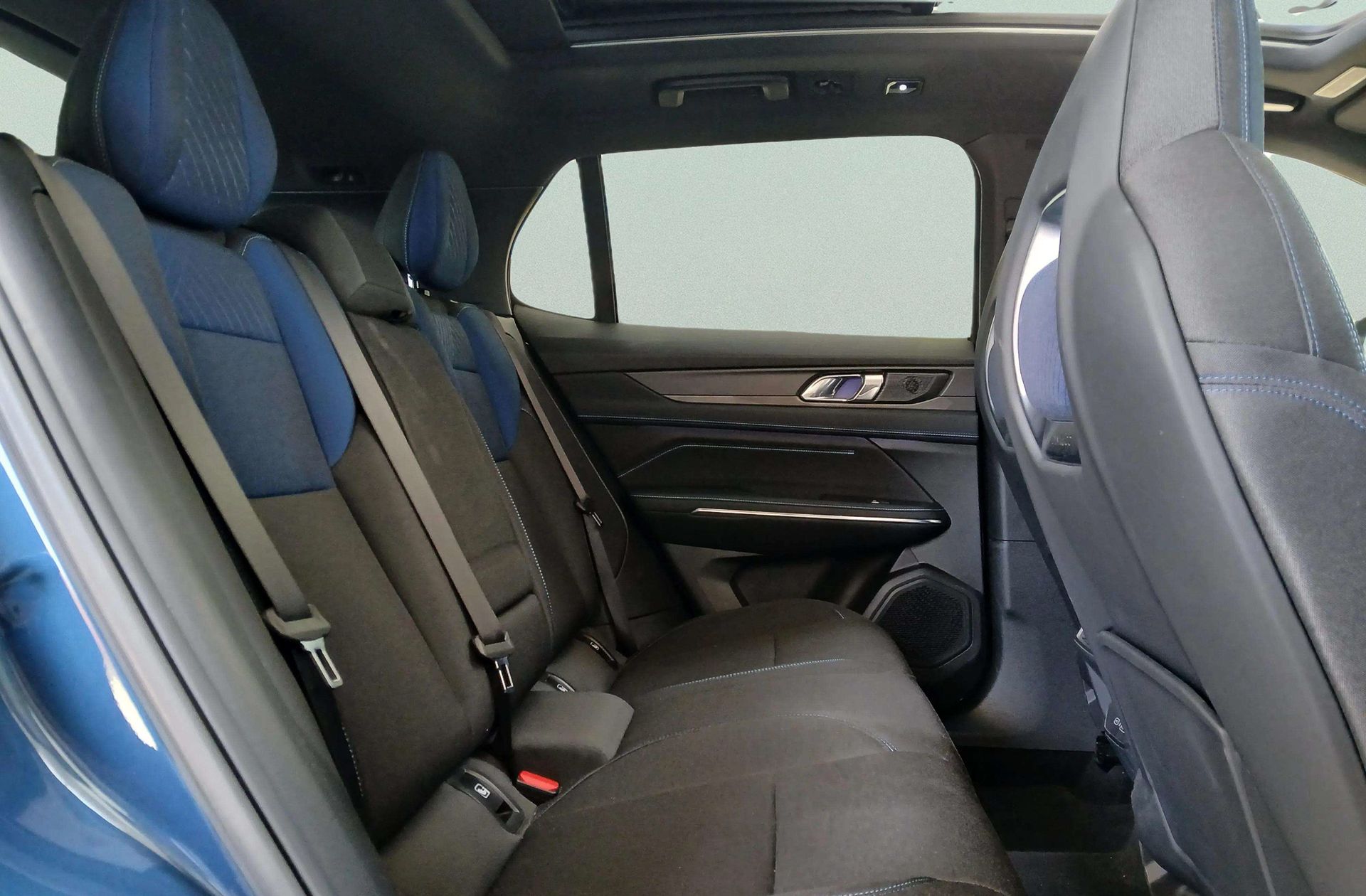 Lynk & Co 01 1.5 PHEV - foto 23