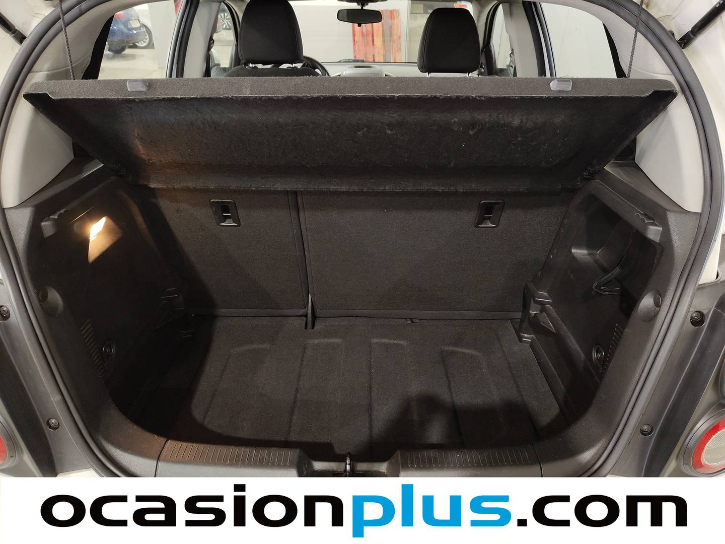 Fotos maletero Chevrolet Aveo Chevrolet Aveo 1.2 16v LS (84 CV)