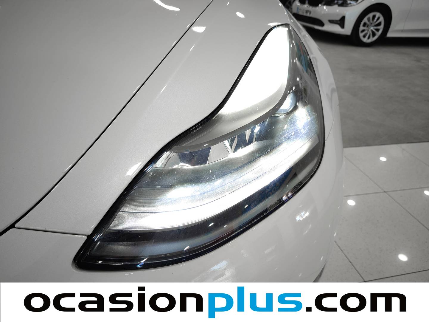Paquetes del Tesla Model 3 Tesla Model 3 Estándar Plus RWD (306 CV)