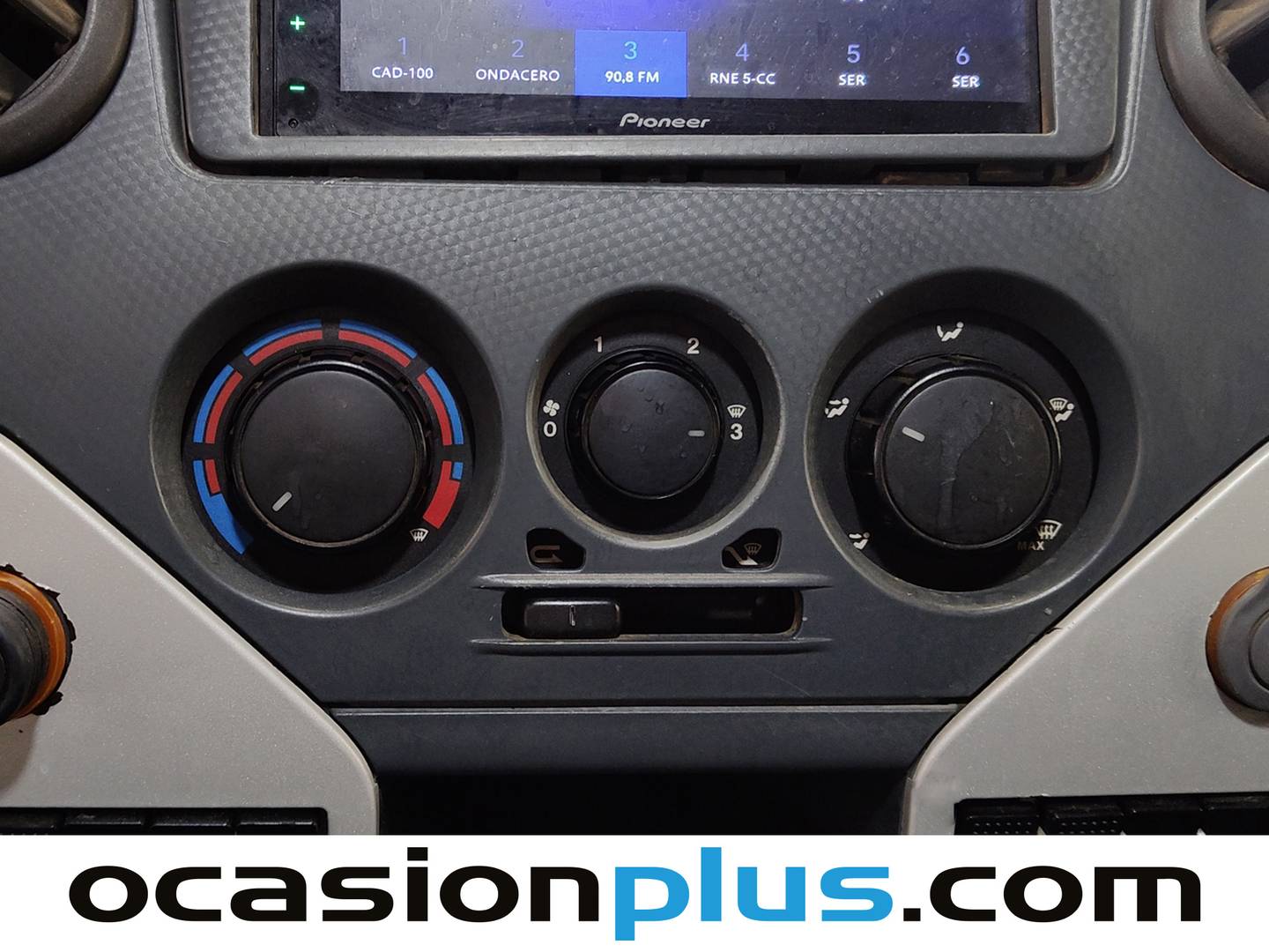 Equipamiento del Iveco Massif Iveco Massif 25 S 15 SW5P 107 kW (146 CV)