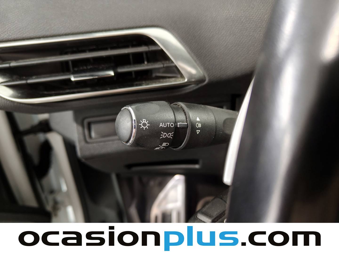 Foto Peugeot 3008 Peugeot 3008 PureTech 130 S&S GT EAT8 (130 CV)