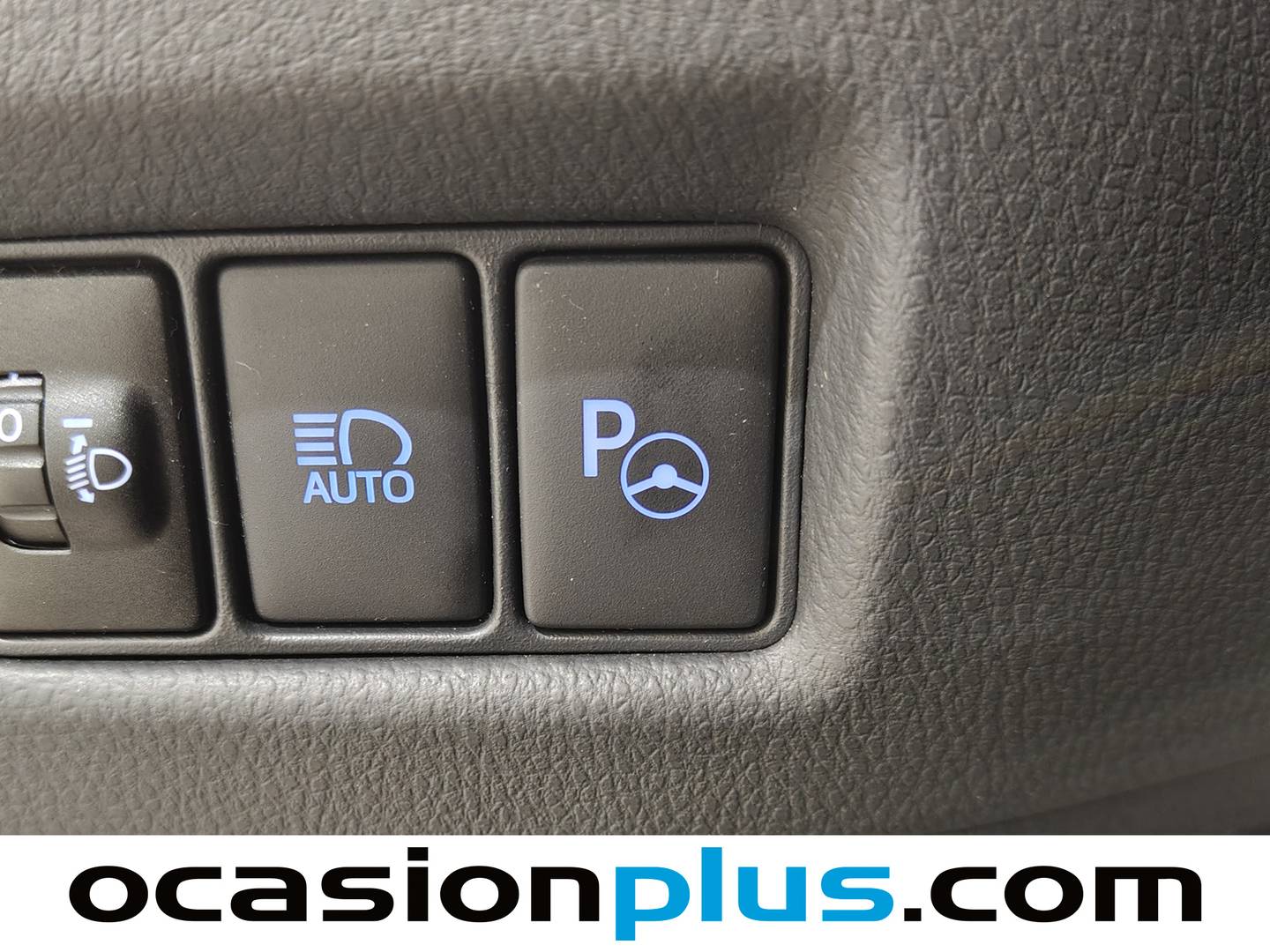 Foto Toyota C-HR Toyota C-HR 1.8 125H Advance (122 CV)