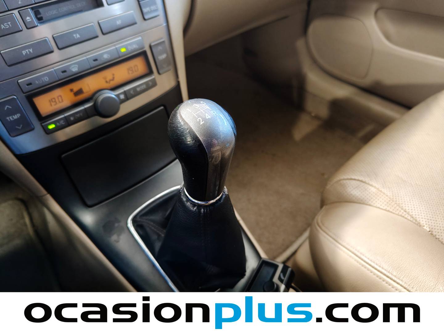 Toyota Avensis Toyota Avensis 2.0 VVT-I Executive (147 CV) de segunda mano