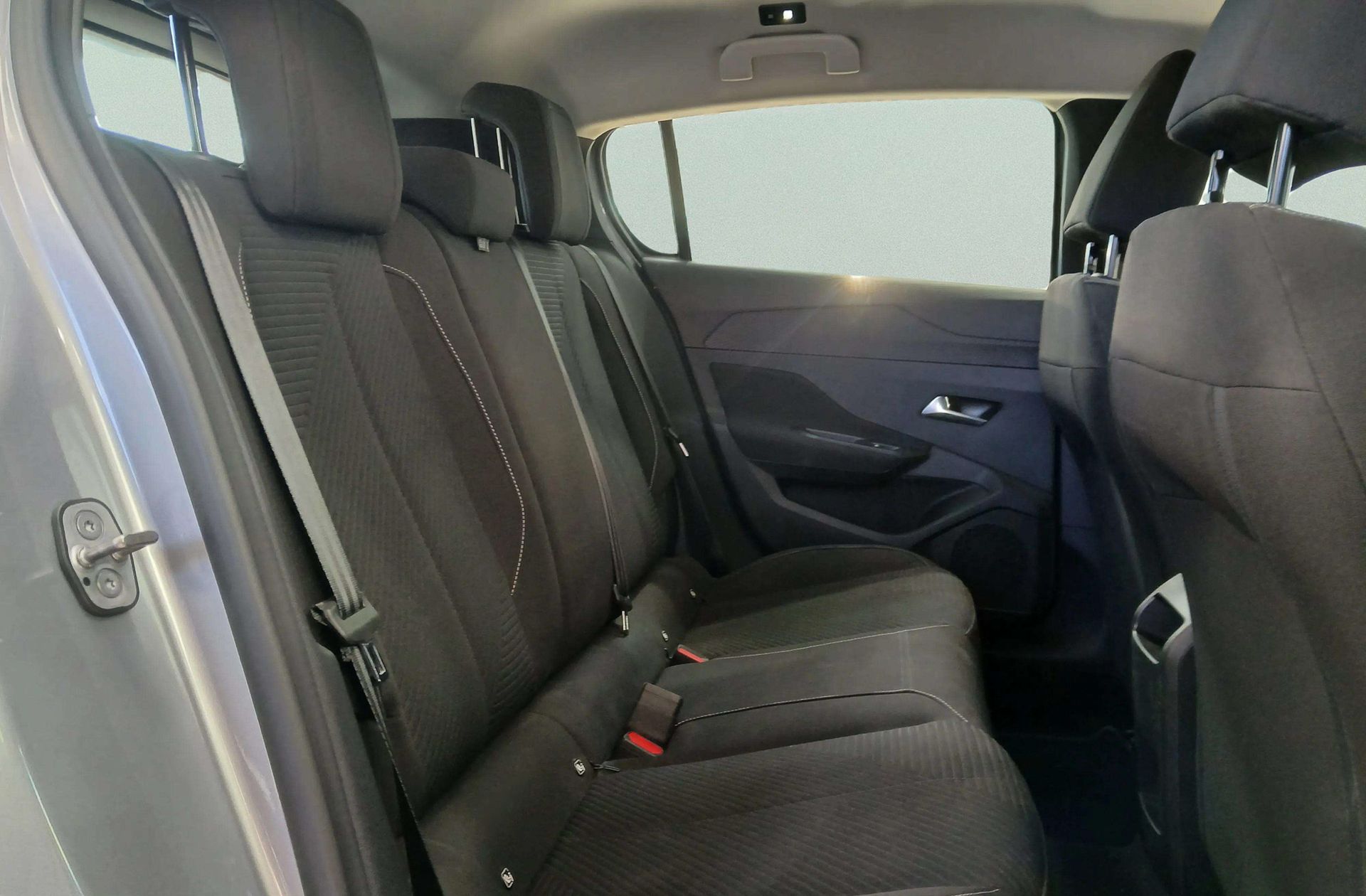 Peugeot 308 PureTech 130 Active Pack EAT8 - foto 18