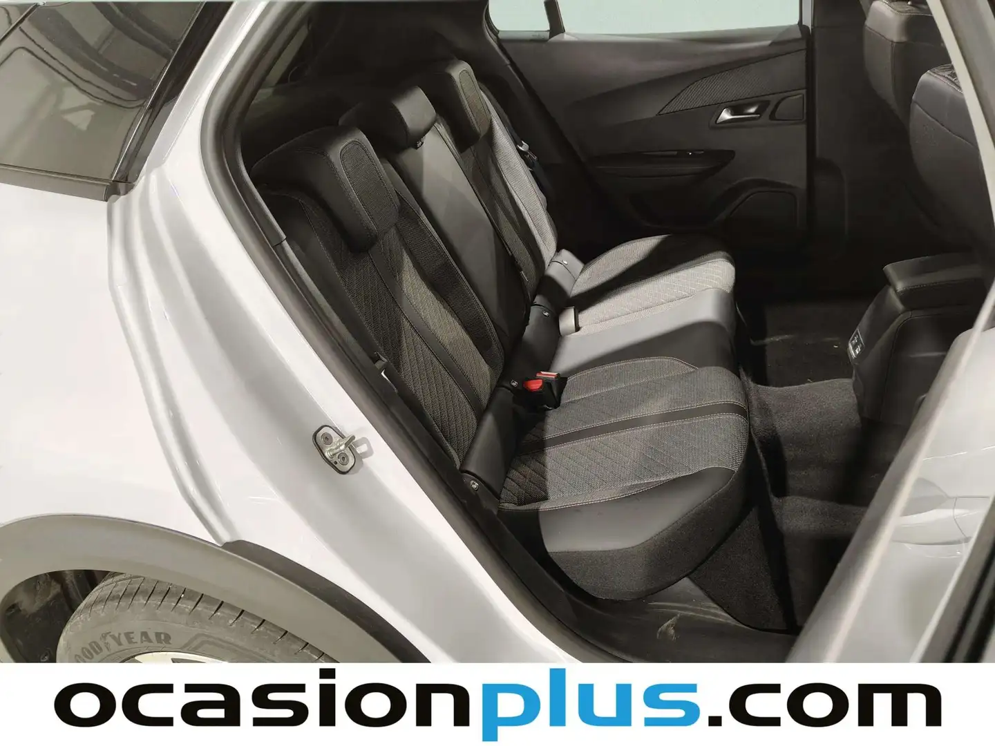 Foto Peugeot 2008 Peugeot 2008 PureTech 100 S&S Allure (100 CV)