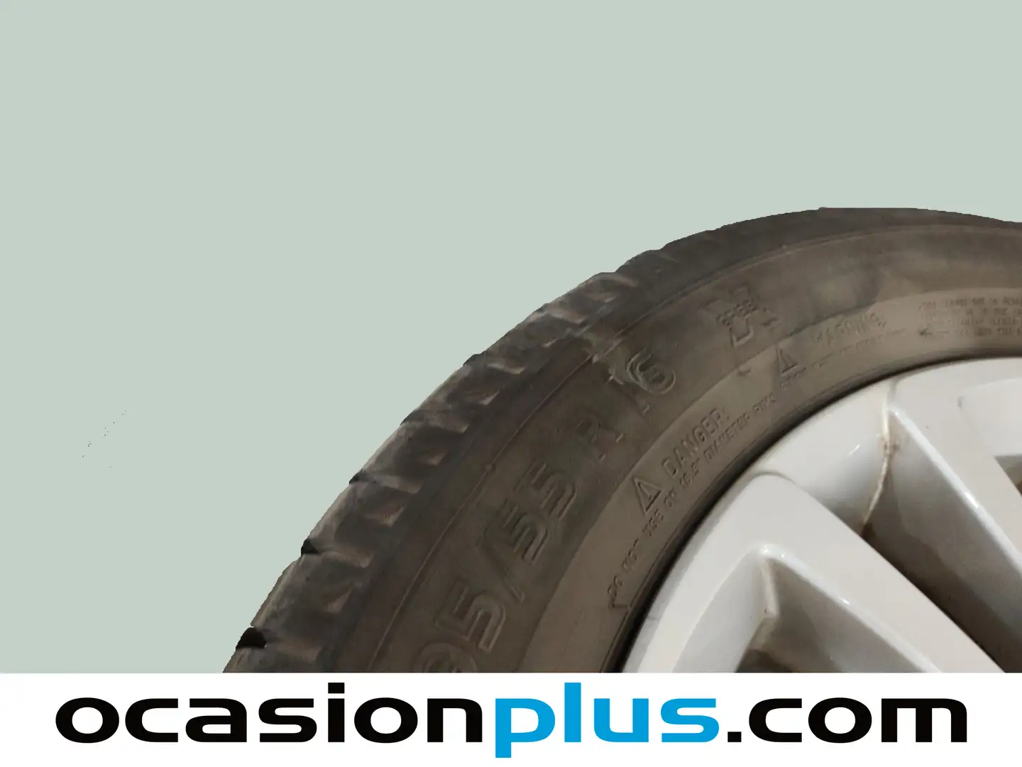 Foto Citroën C-Elysée Citroen C-Elysee BlueHDi 100 Exclusive (100 CV)