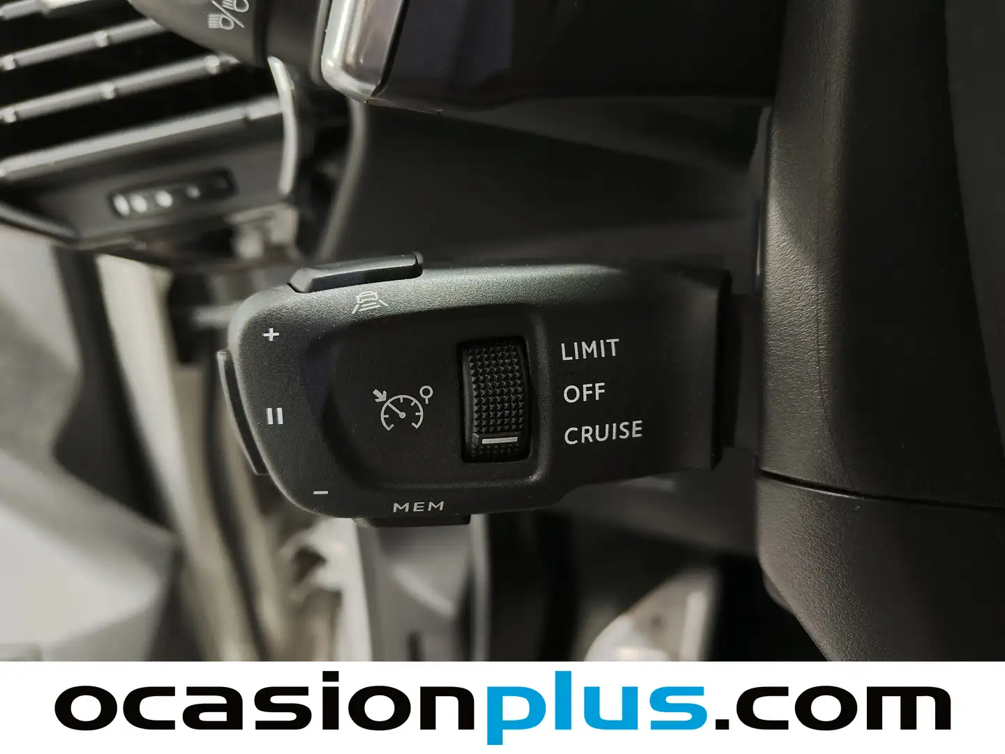 Foto DS DS 7 Crossback DS DS7 Crossback E-Tense 300 Ligne Noire 4WD Auto (300 CV)