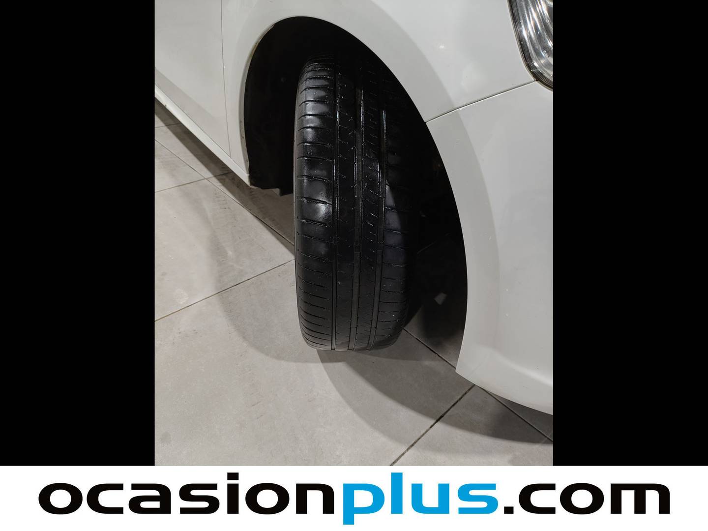 Foto Citroën C-Elysée Citroen C-Elysee BlueHDi 100 Exclusive (100 CV)