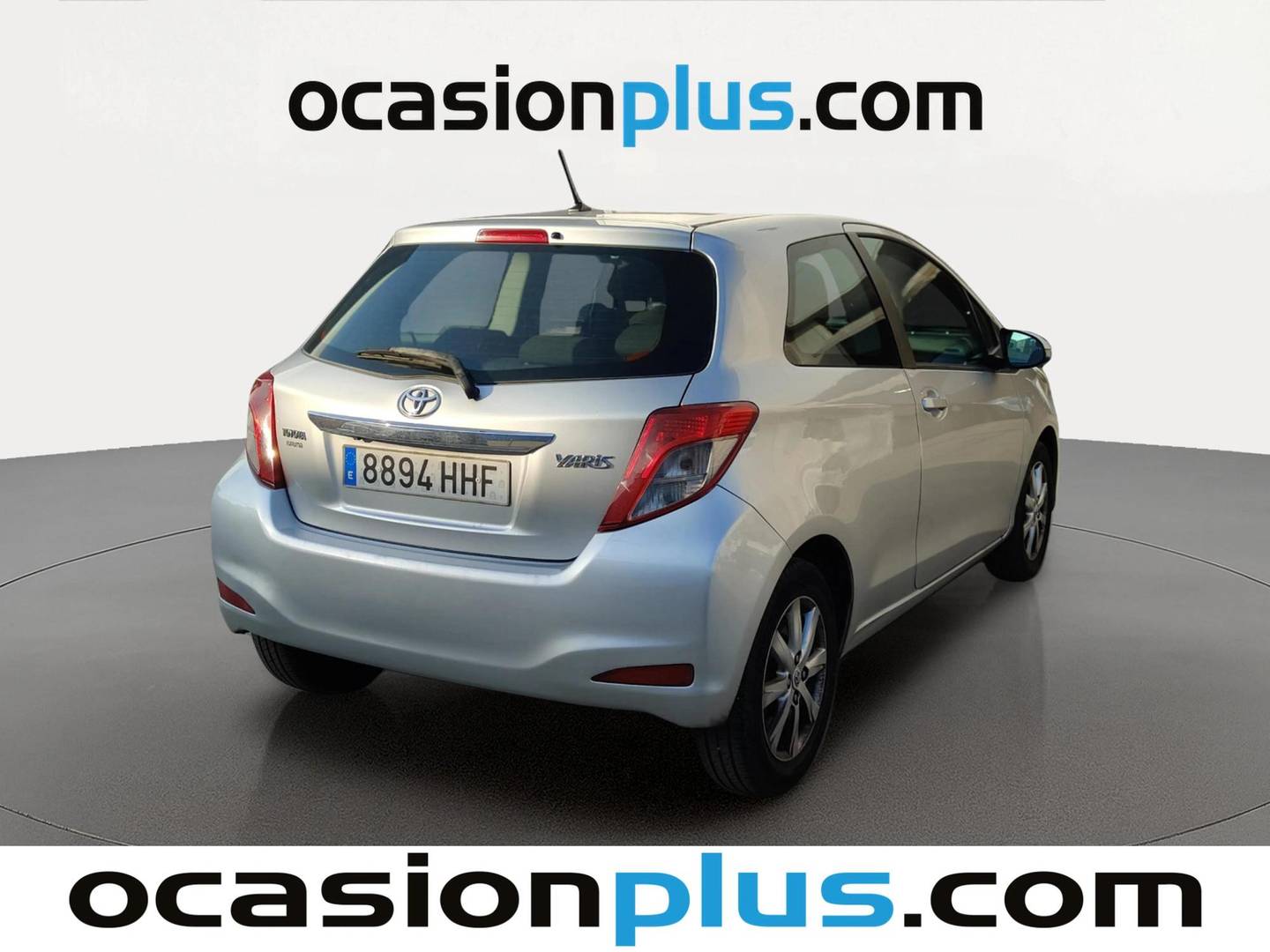 Foto trasera Toyota Yaris Toyota Yaris 1.3 Active (99 CV) derecha