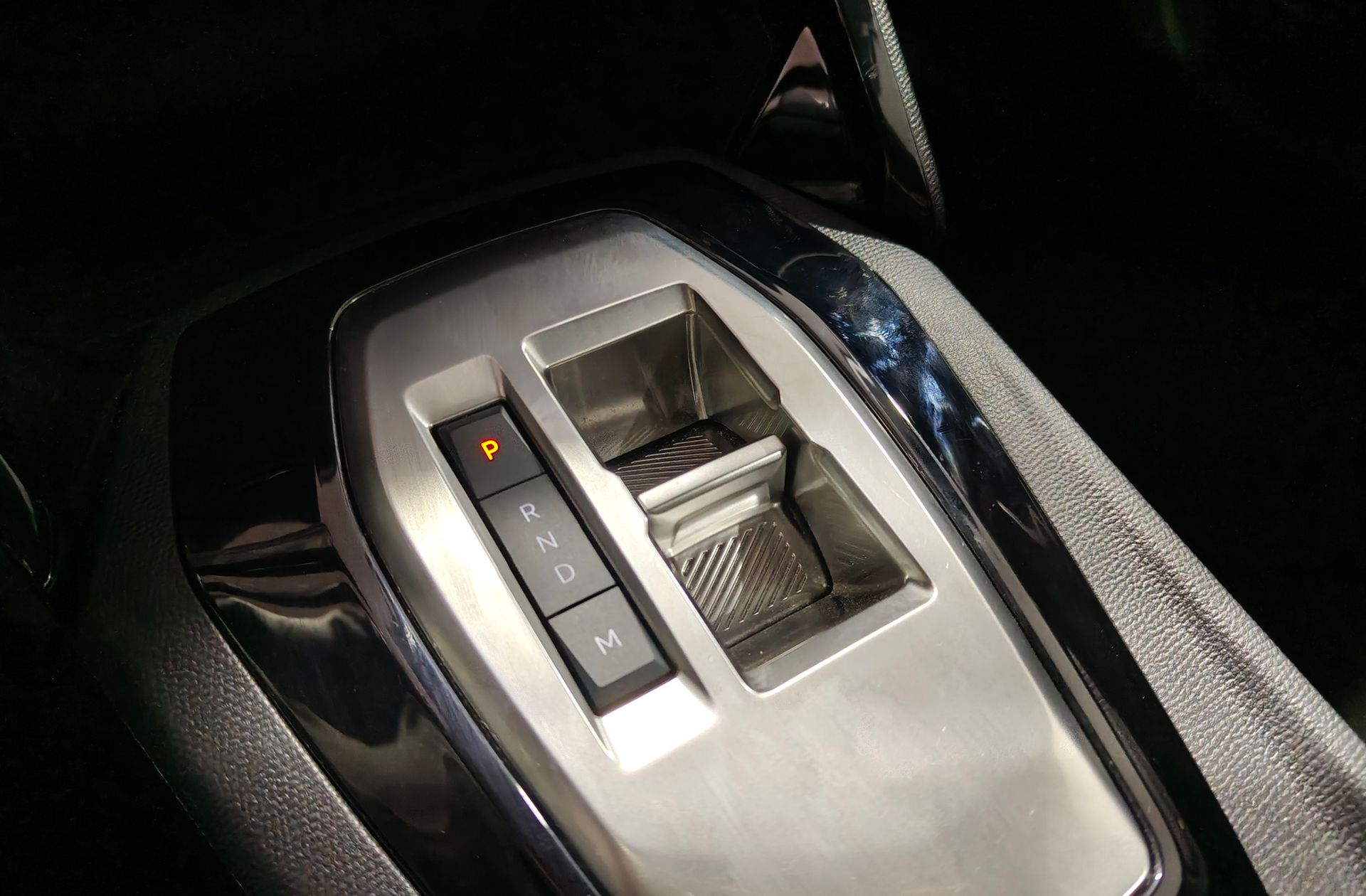 Peugeot 208 Style Hybrid 110 eDCS6 - foto 6