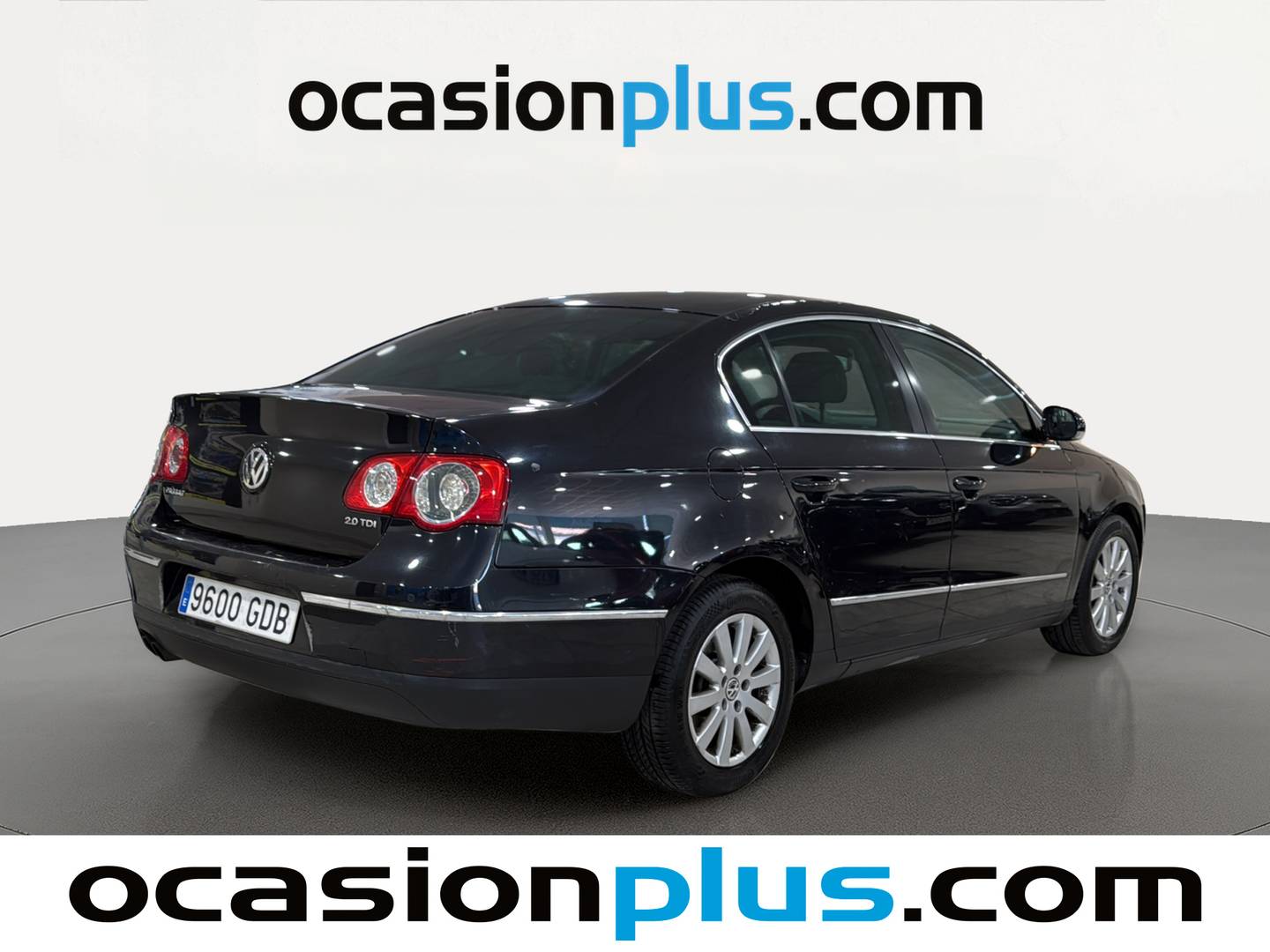 Foto trasera Volkswagen Passat Volkswagen Passat Advance 2.0 TDI DPF (140 CV) izquierda