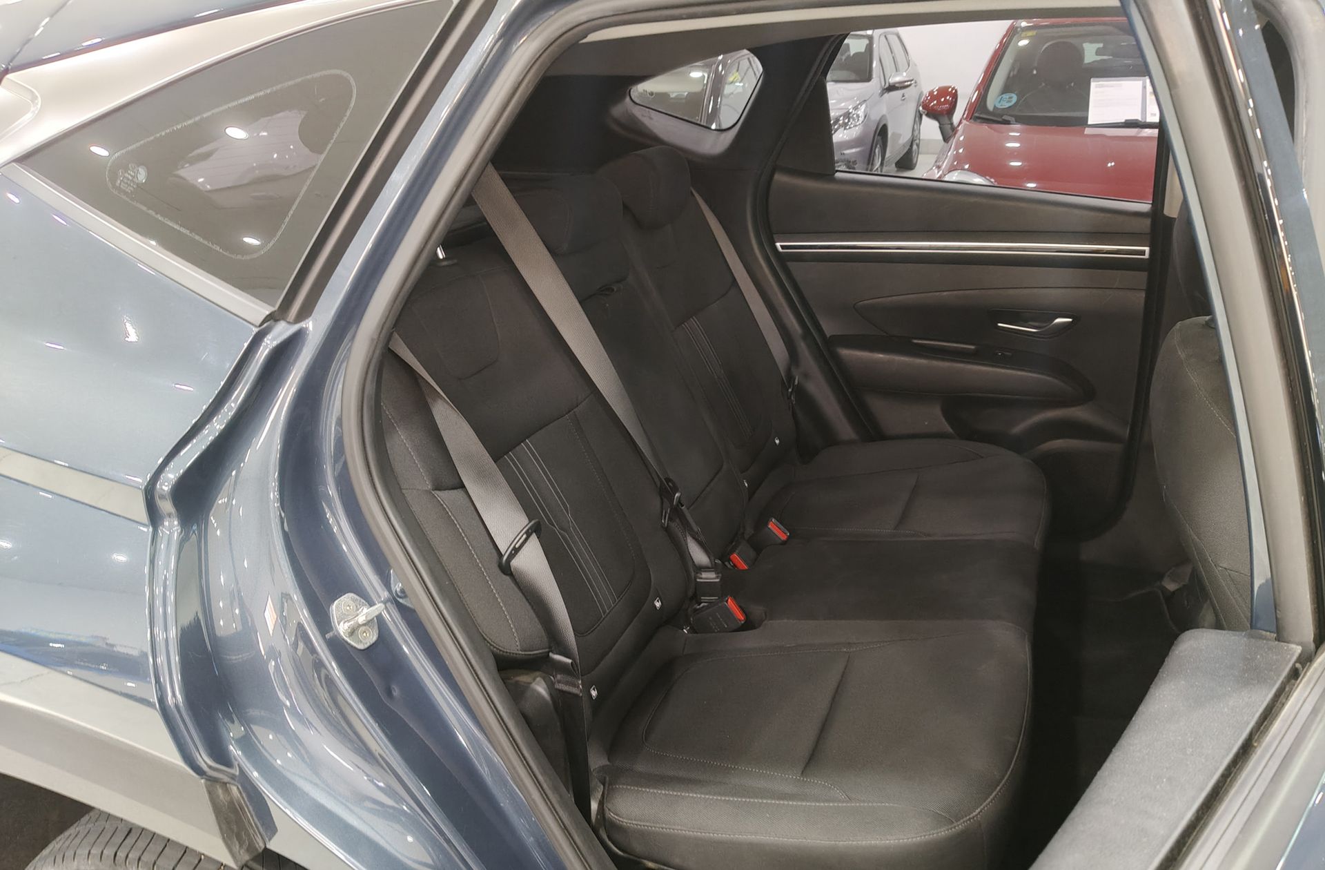 Hyundai Tucson 1.6 T-GDi HEV Maxx - foto 17
