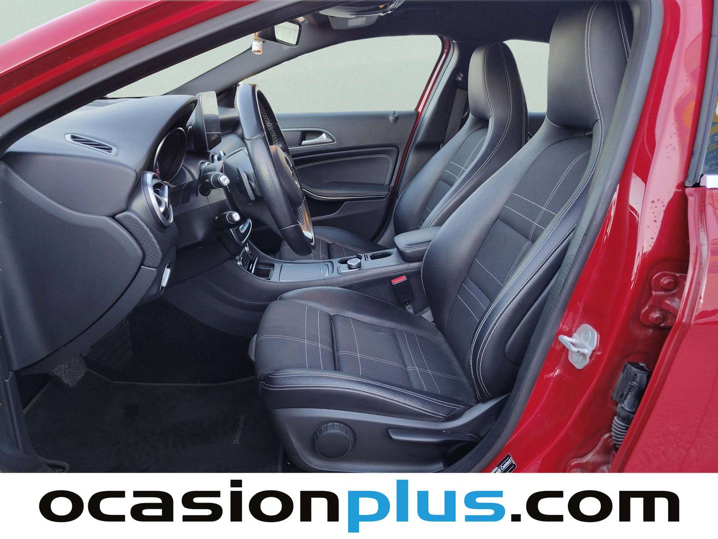 Foto asientos delanteros Mercedes Clase A Mercedes-Benz Clase A 200 d Style (136 CV)