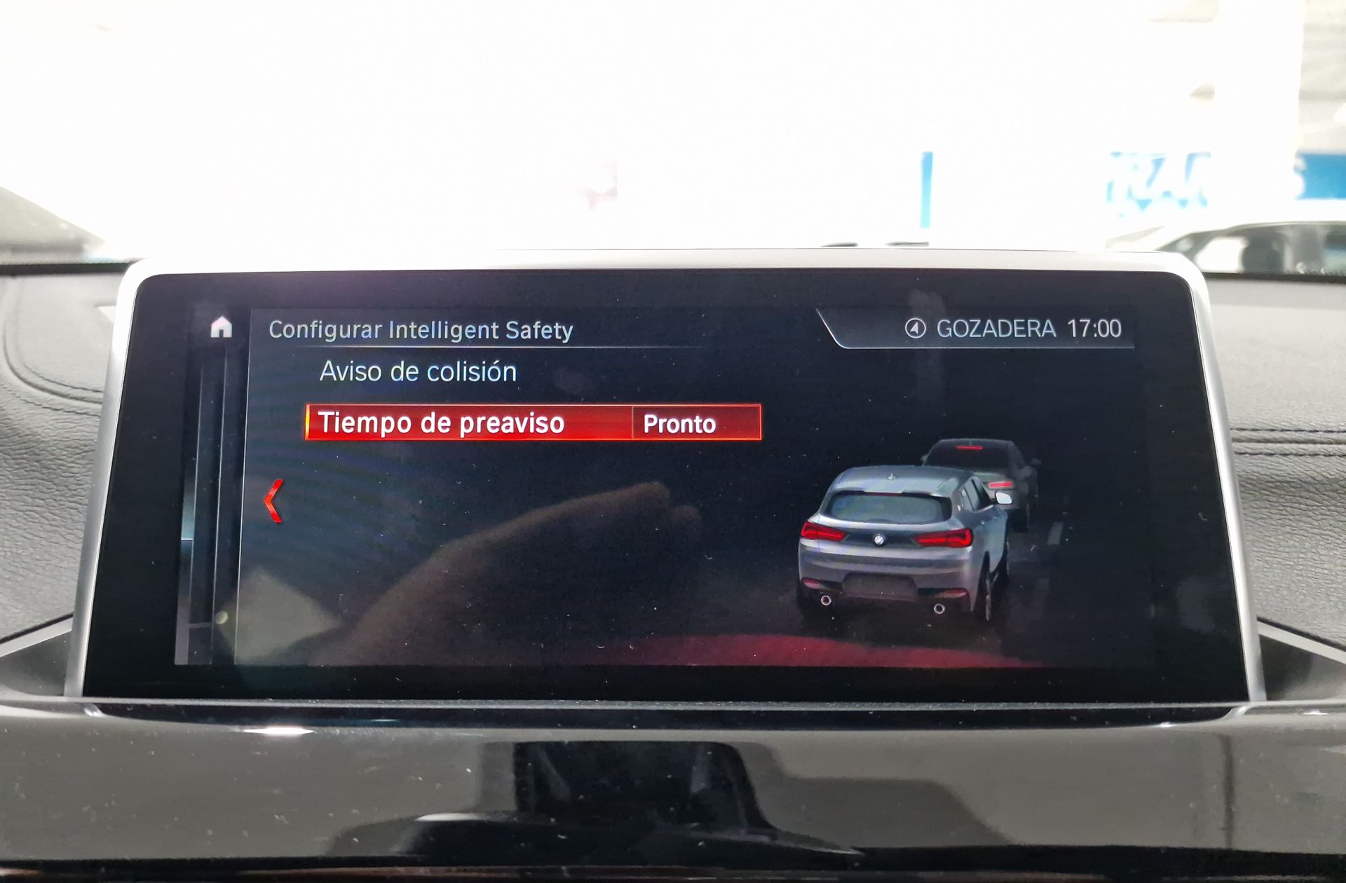 BMW X2 sDrive18d - foto 14