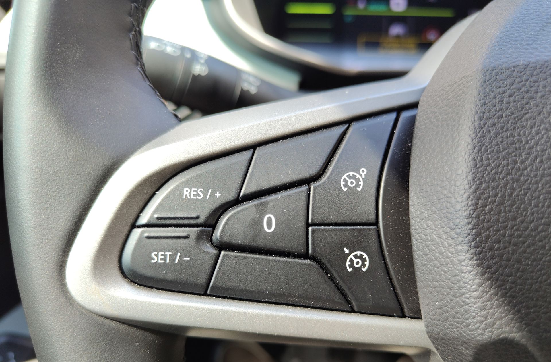 Dacia Jogger Extreme Hybrid 7 plazas - foto 27