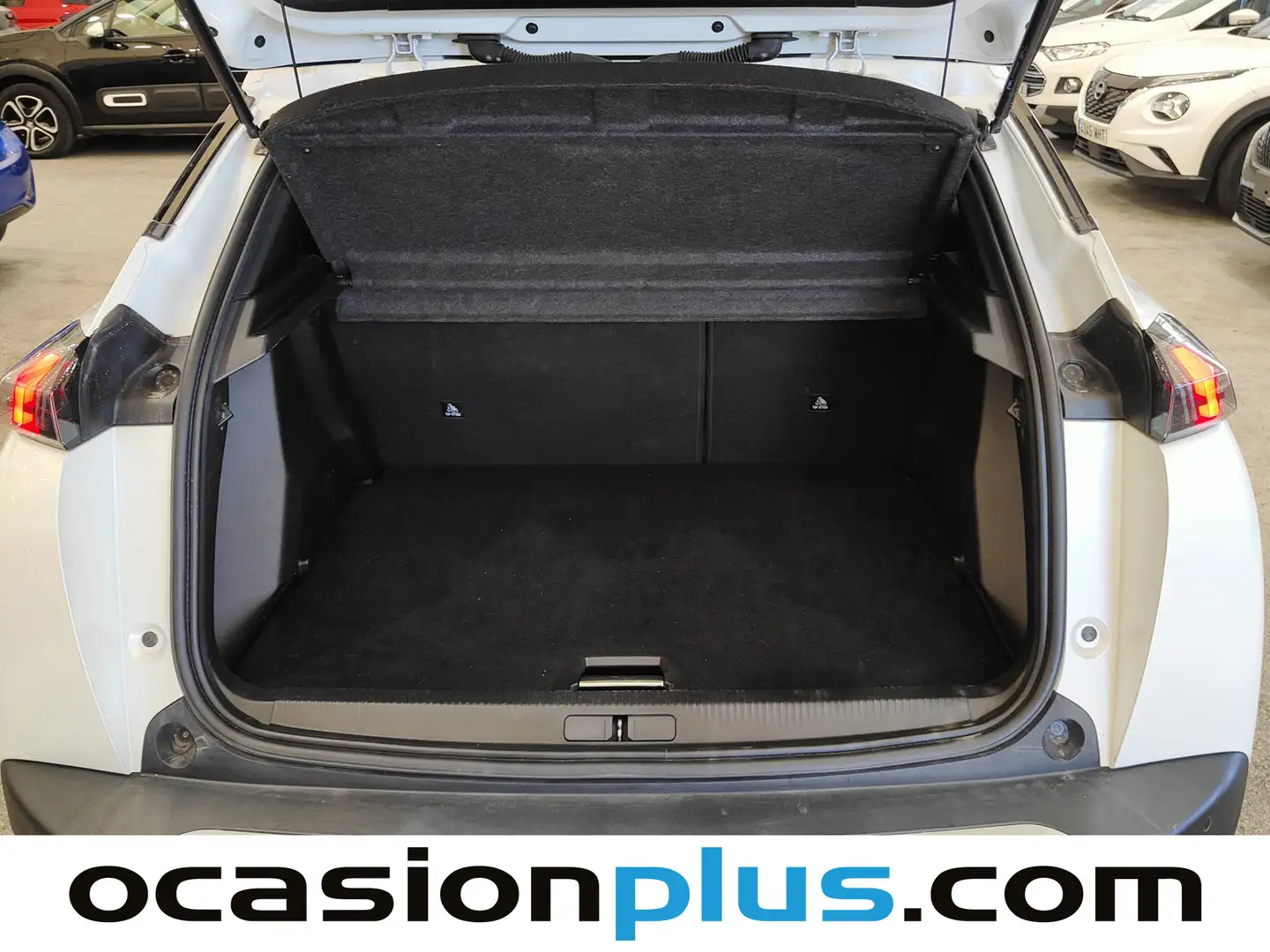 Foto Peugeot 2008 Peugeot 2008 PureTech 100 S&S Allure (100 CV)