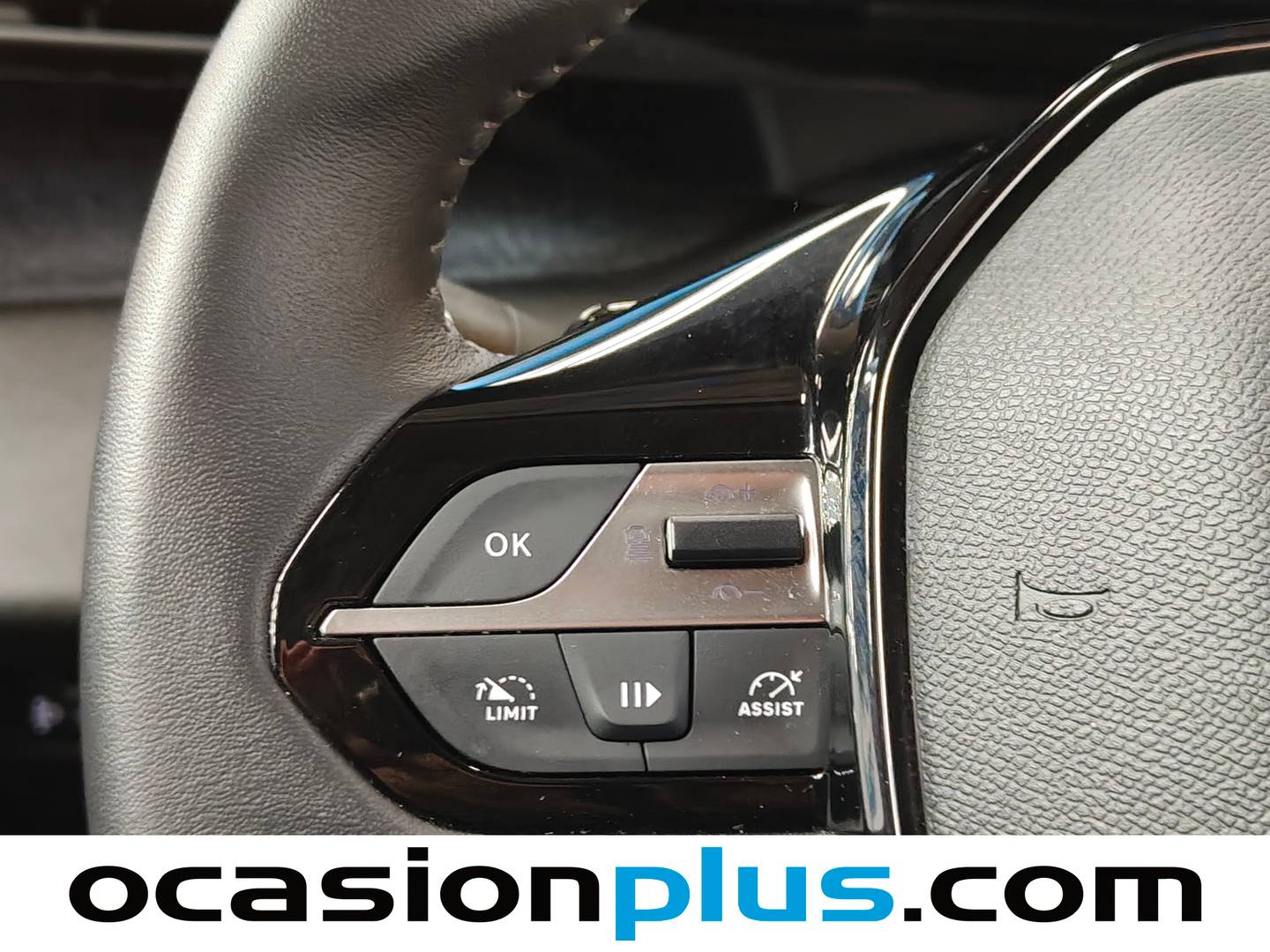 Peugeot 408 Peugeot 408 Allure PHEV 180 e-EAT8 (181 CV) de segunda mano