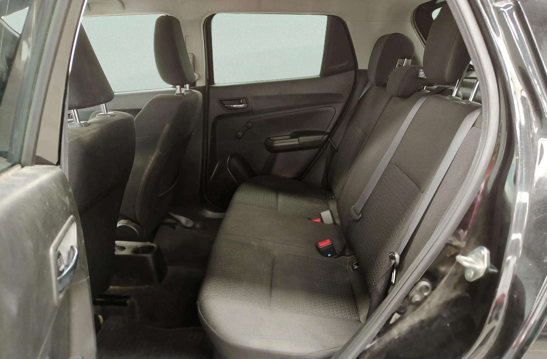 Suzuki Swift 1.2 GLE Mild Hybrid - foto 13