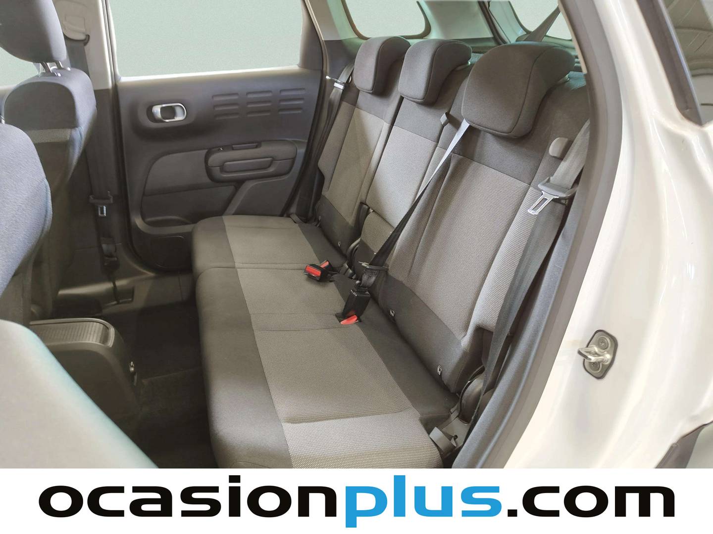 Foto Citroën C3 Aircross Citroen C3 Aircross PureTech 130 Shine Pack EAT6 (131 CV)