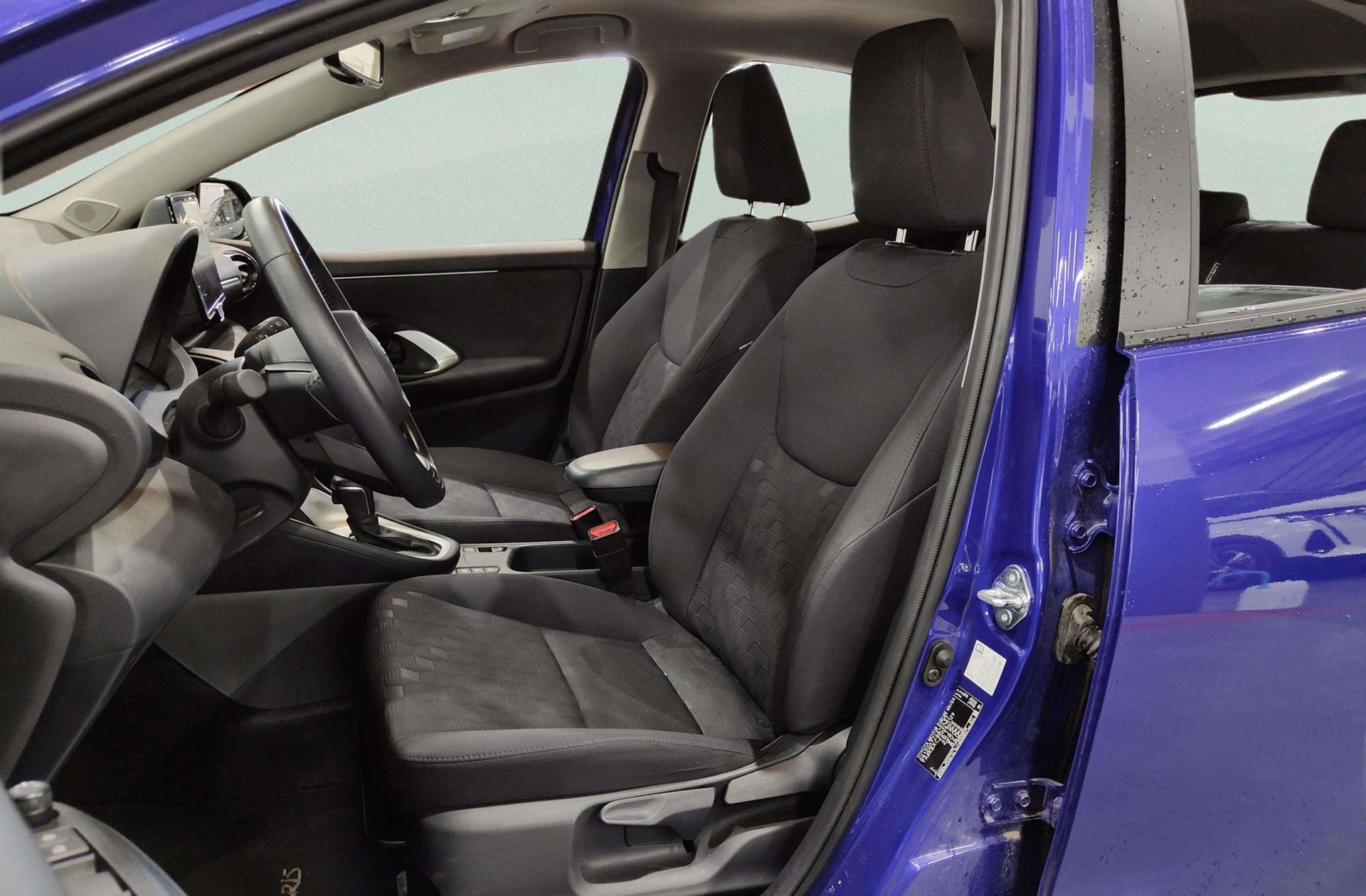 Toyota Yaris 120H Active Plus - foto 10
