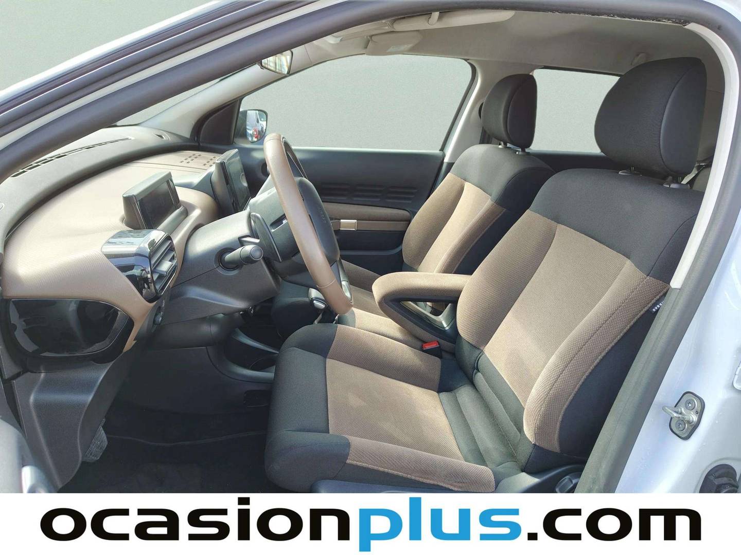 Foto asientos delanteros Citroën C4 Cactus Citroen C4 Cactus e-HDI 92 Shine ETG6 (92 CV)