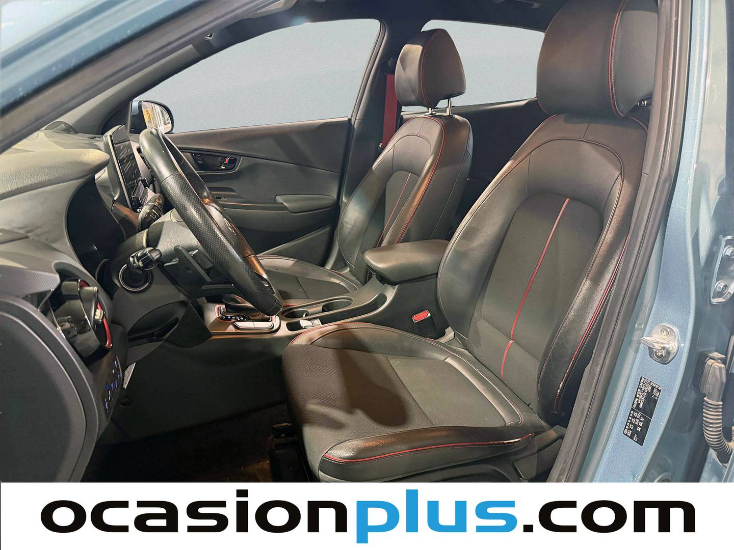 Foto asientos delanteros Hyundai Kona Hyundai Kona 1.6 GDI HEV Tecno Red DT (141 CV)