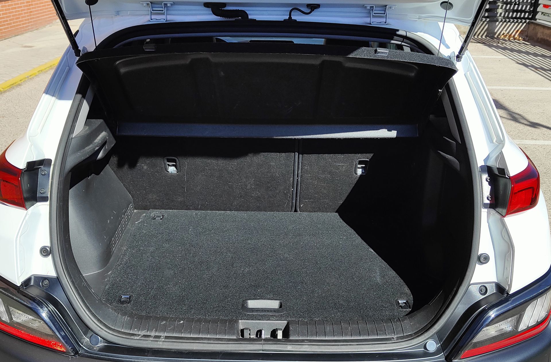Hyundai Kona 1.6 GDI HEV Style Sky DCT - foto 19