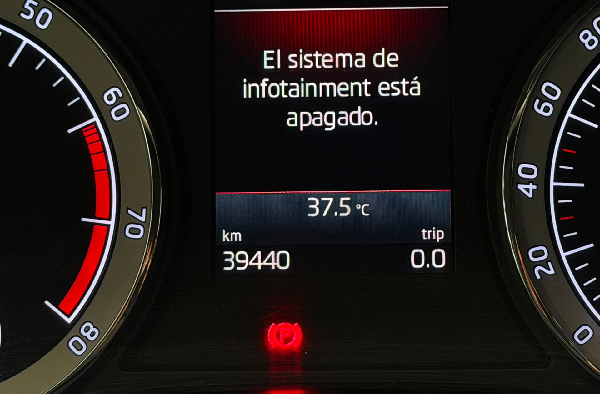 Škoda Karoq 1.5 TSI ACT Ambition DSG - foto 9
