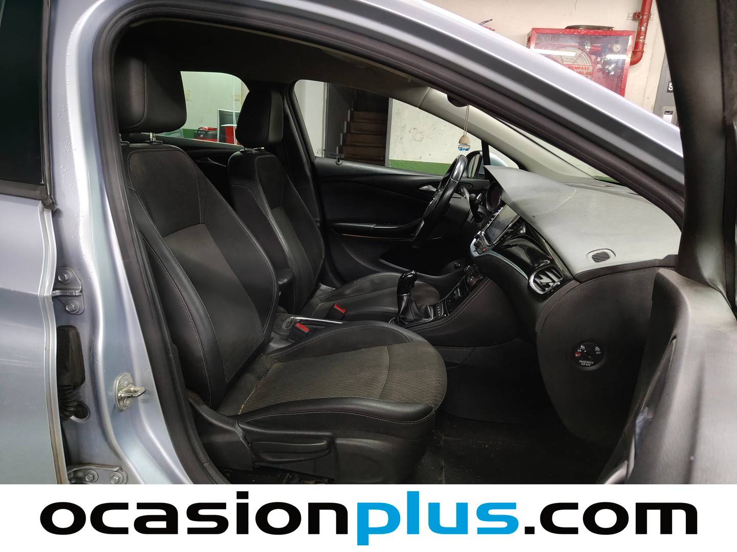 Foto asientos traseros Opel Astra Opel Astra Sports Tourer 1.6 CDTI S&S Excellence (136 CV)
