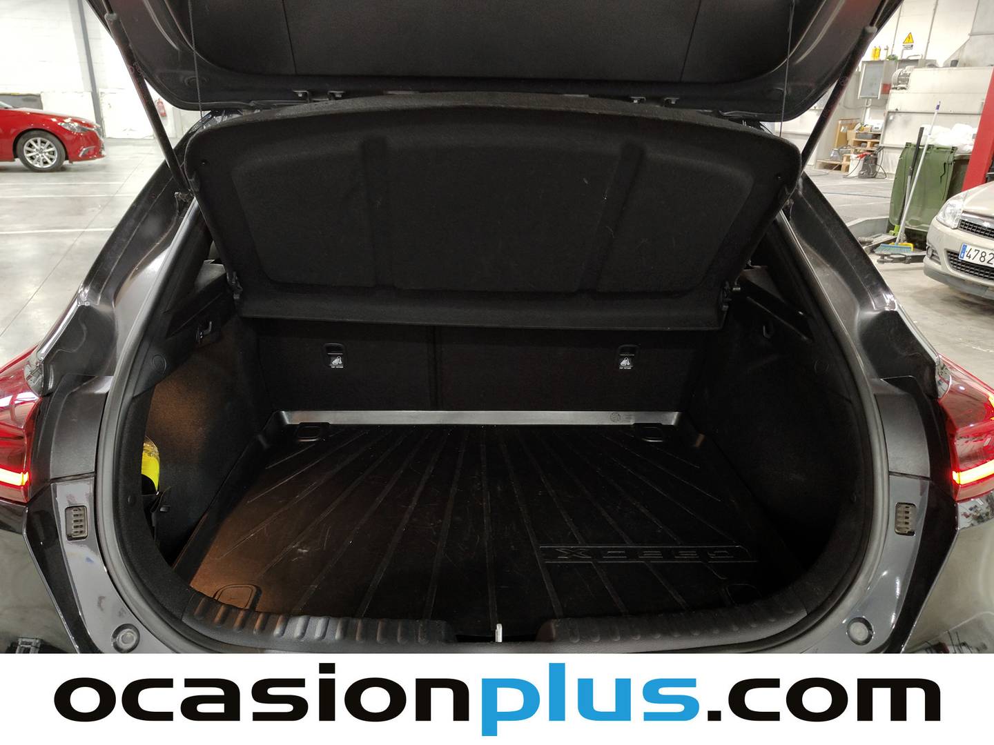 Foto asientos delanteros KIA XCeed KIA XCeed 1.0 T-GDi Drive (120 CV)