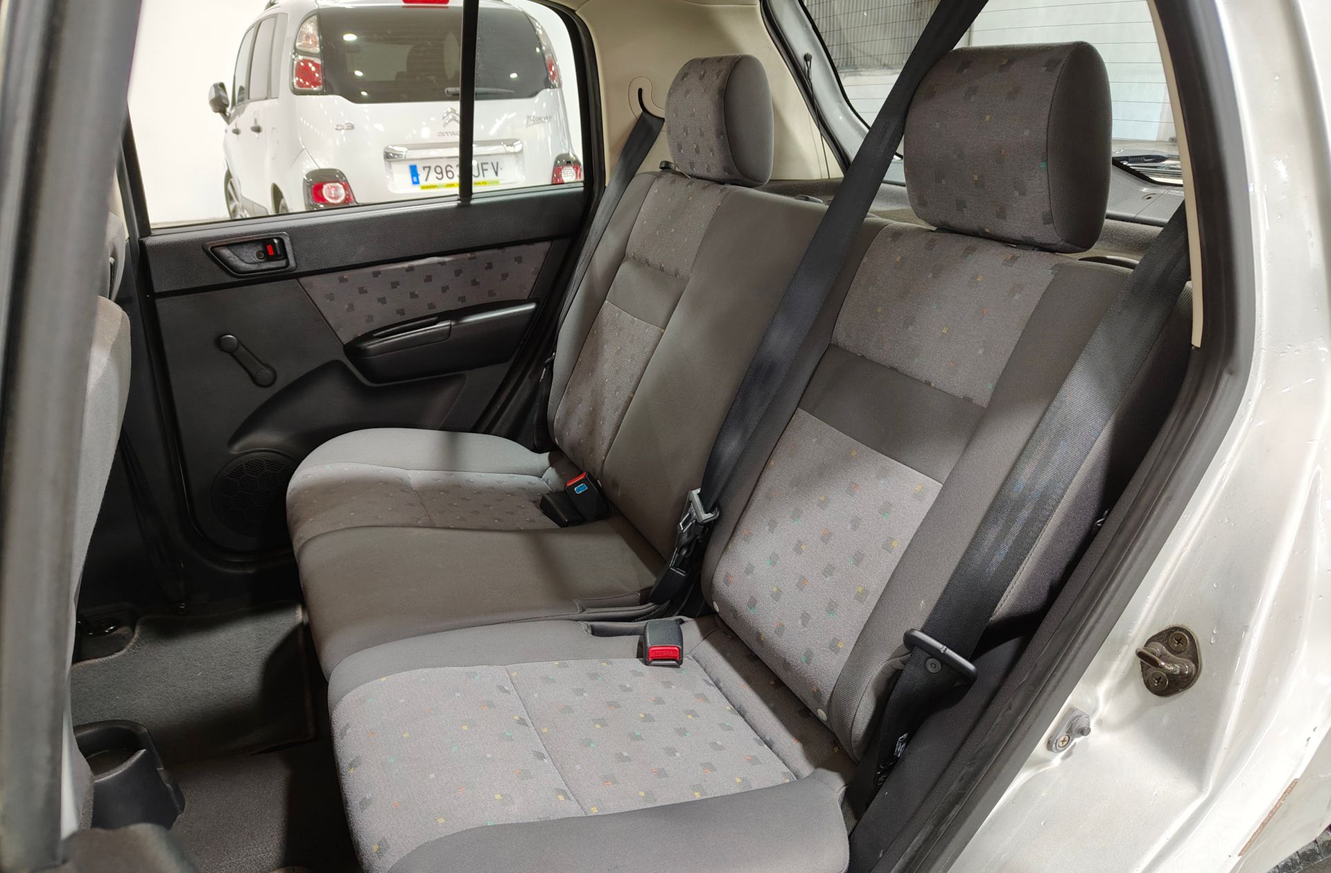 Hyundai Getz 1.1 - foto 9