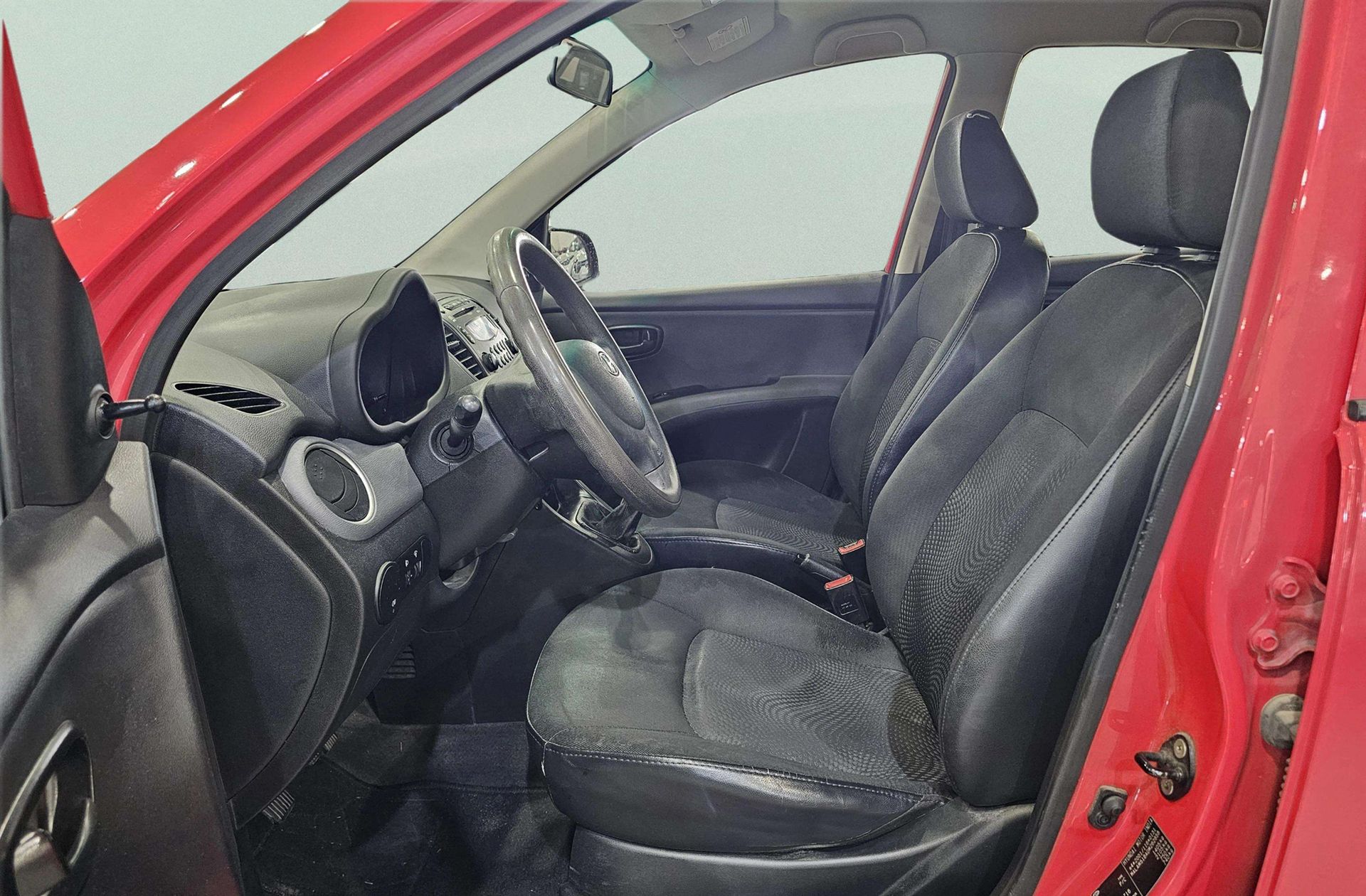 Hyundai i10 1.1 Classic - foto 8