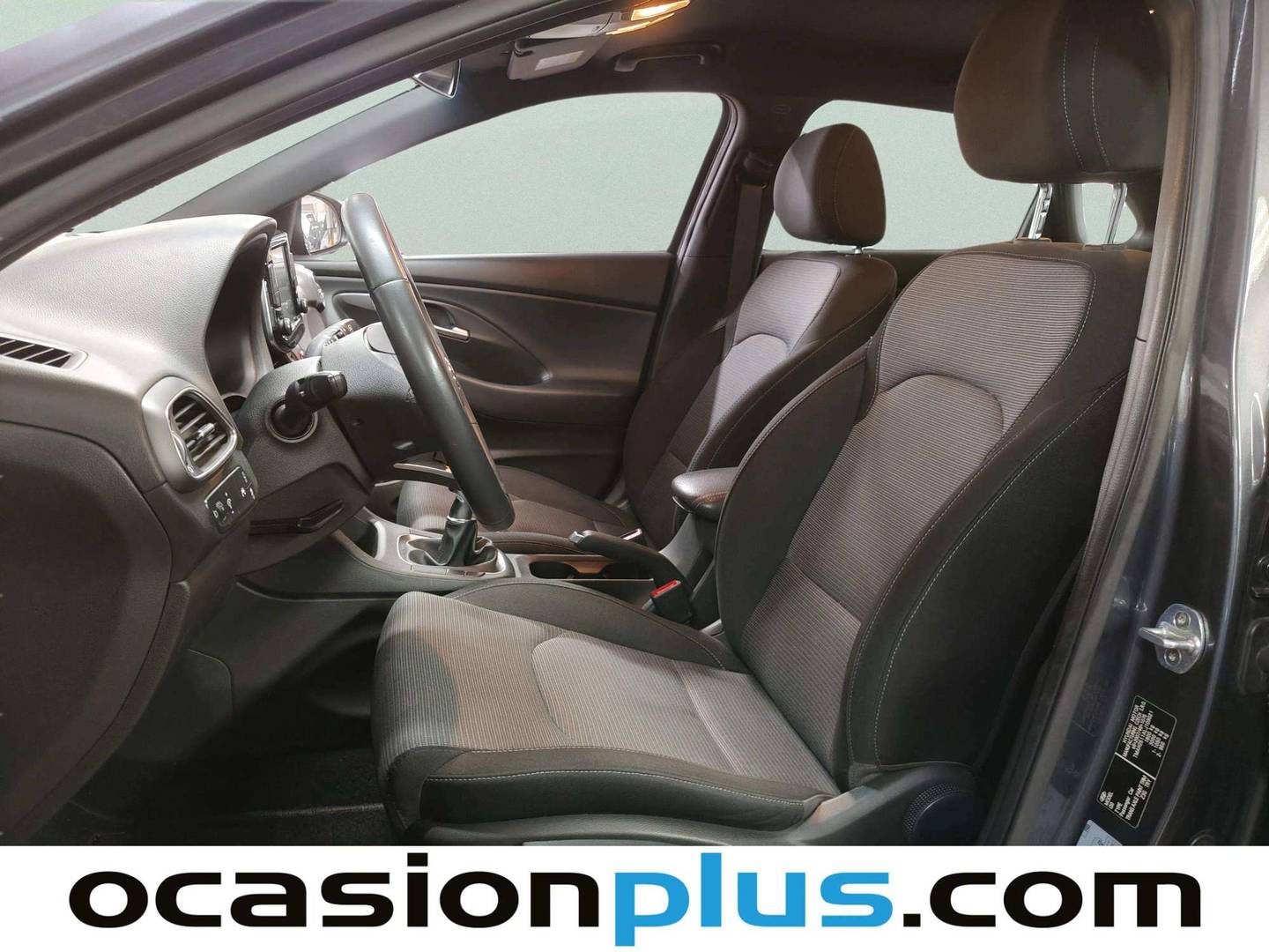 Foto asientos delanteros Hyundai i30 Hyundai i30 1.0 TGDI Klass (120 CV)