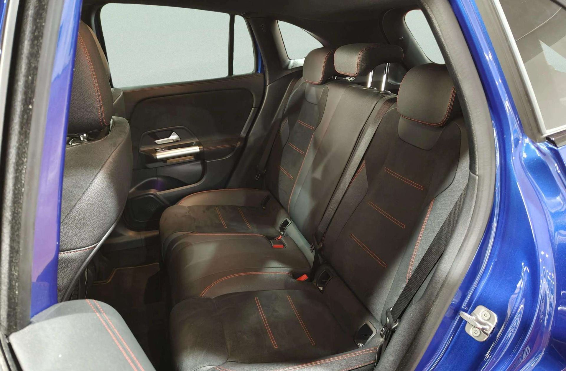 Mercedes-Benz GLA 200 d Pack AMG - foto 15