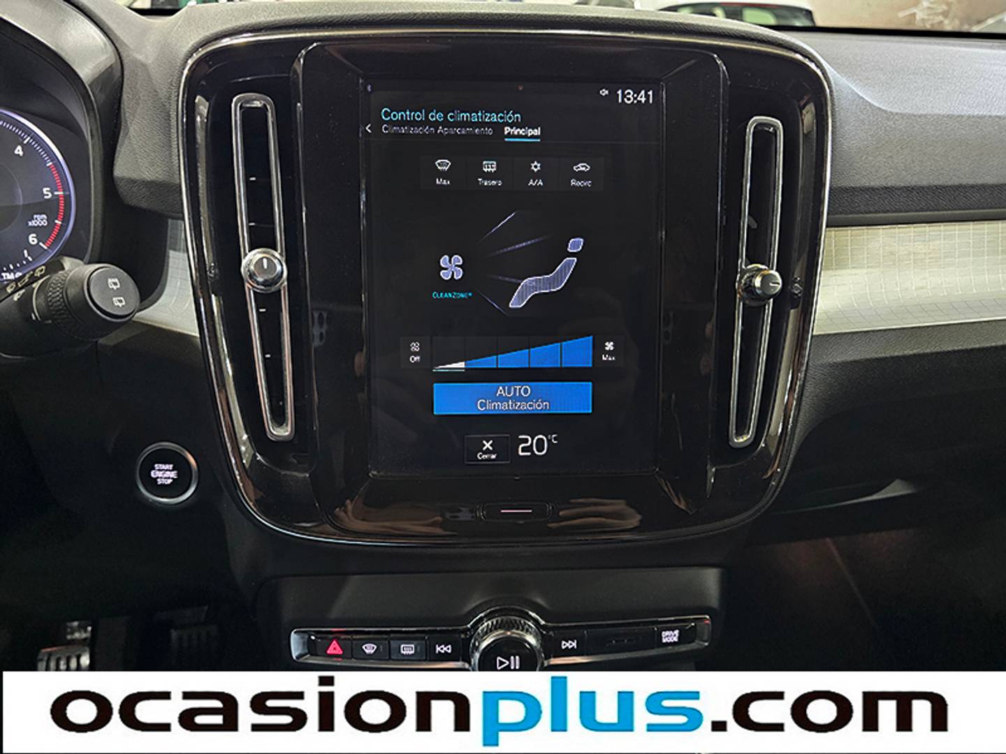 Foto Volvo XC40 Volvo XC40 D3 Momentum (150 CV)