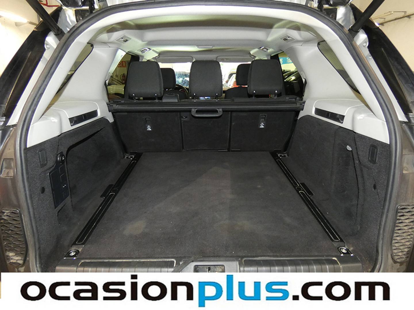 Foto Land Rover Discovery Land Rover Discovery 3.0 TD6 SE Auto 4x4 (258 CV)