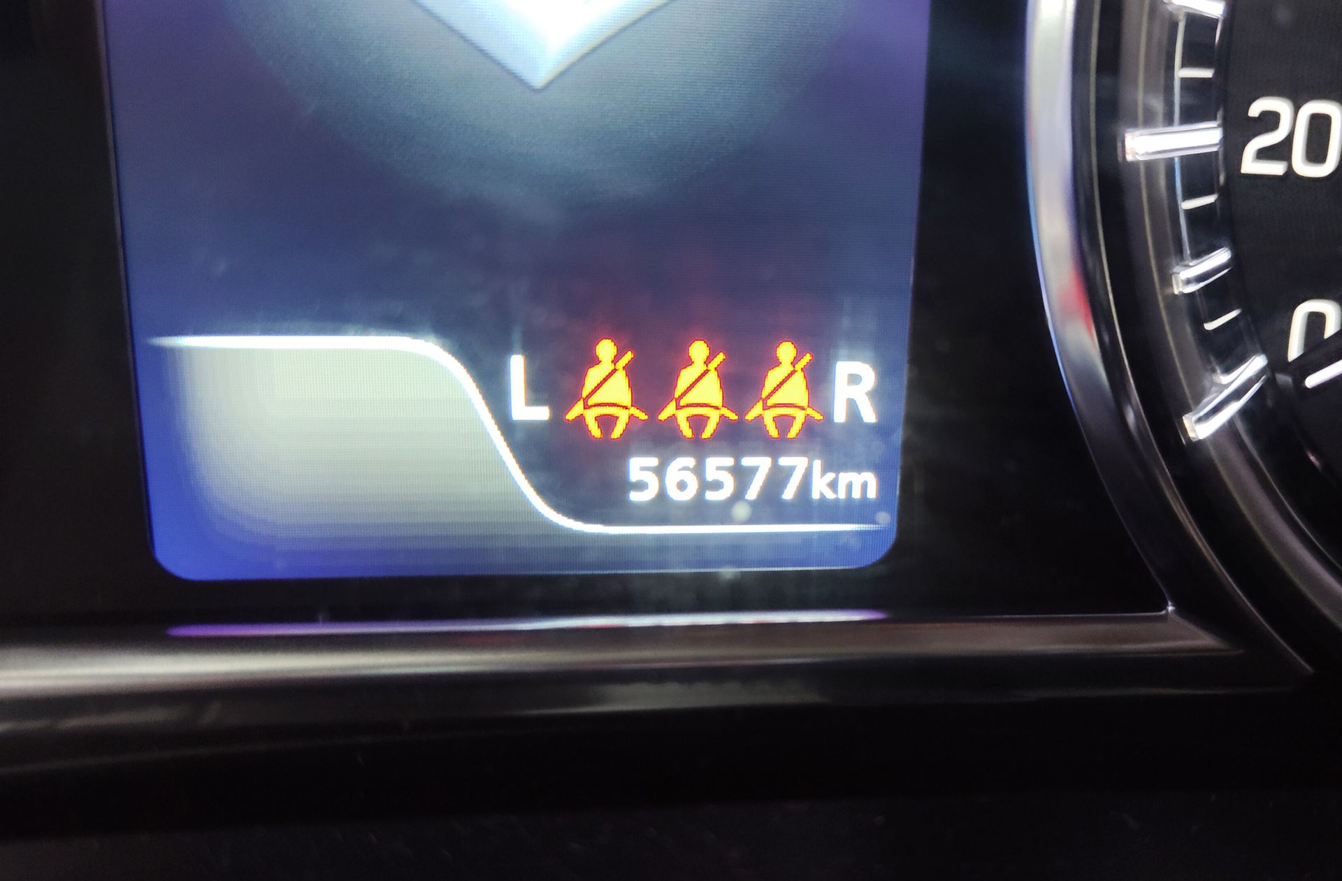 Suzuki Vitara 1.4 Turbo Mild Hybrid GLX - foto 9