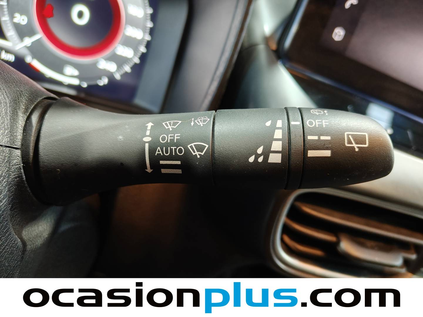 Foto Nissan JUKE Nissan Juke DIG-T (114 CV) 6M/T N-Connecta