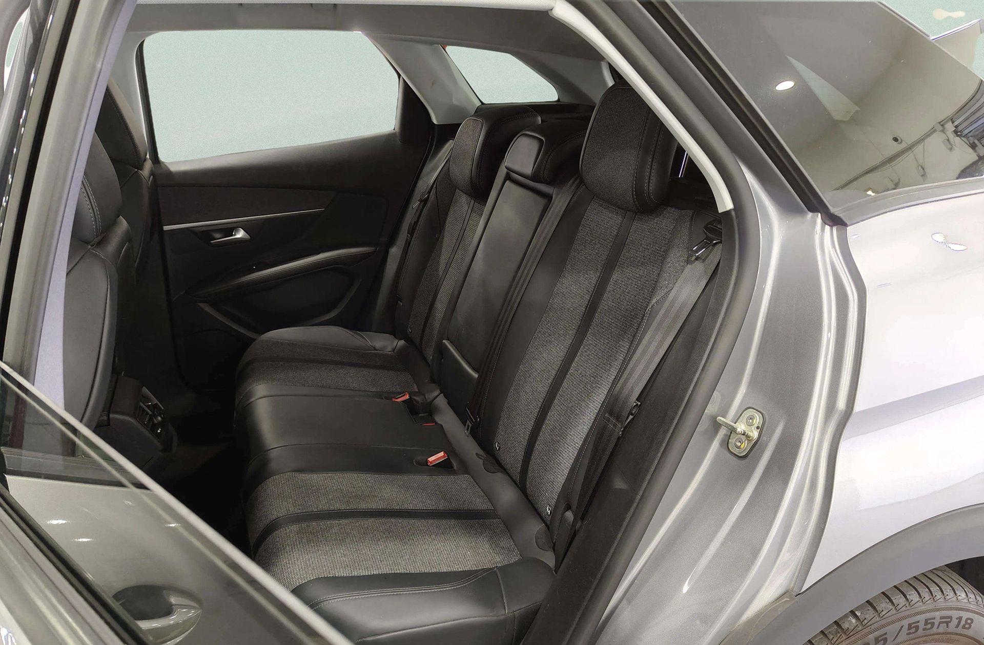 Peugeot 3008 PureTech 130 Allure - foto 13