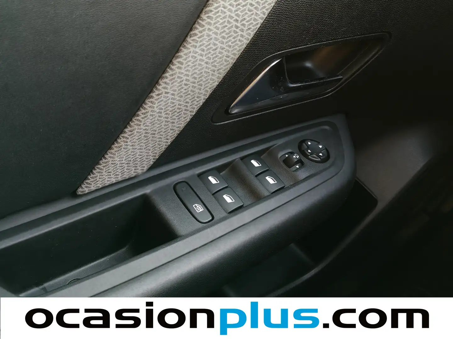 Foto Citroën C4 Citroen C4 PureTech 130 S&S 6v Feel Pack (130 CV)