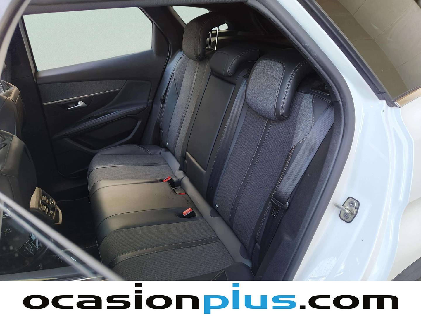 Foto asientos traseros Peugeot 3008 Peugeot 3008 BlueHDi 120 S&S GT-Line Auto (120 CV)