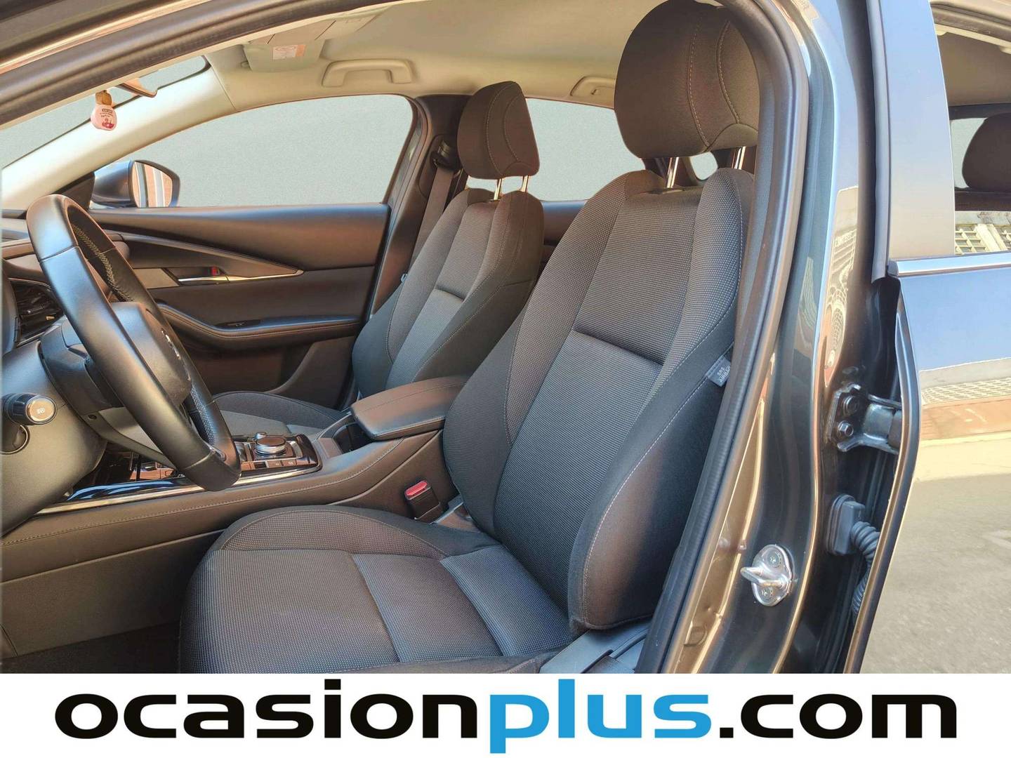 Foto asientos delanteros Mazda CX-30 Mazda CX-30 2.0 Skyactiv-G Evolution 2WD AT (122 CV)