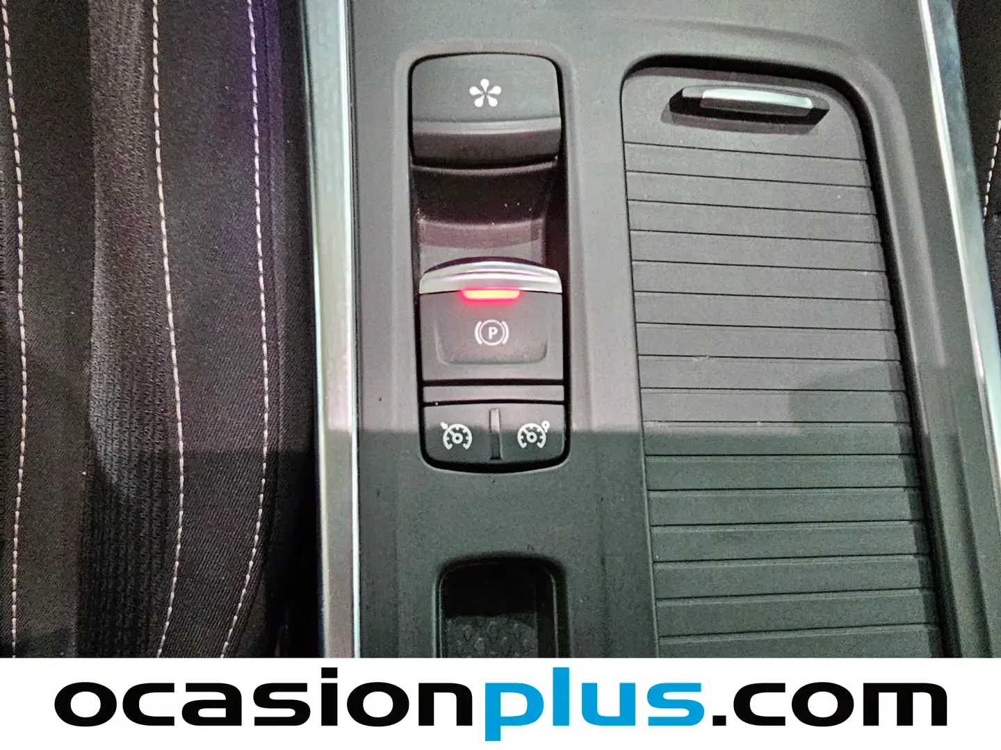 Foto Renault Mégane Renault Megane Sport Tourer Zen TCe (140 CV) GPF EDC