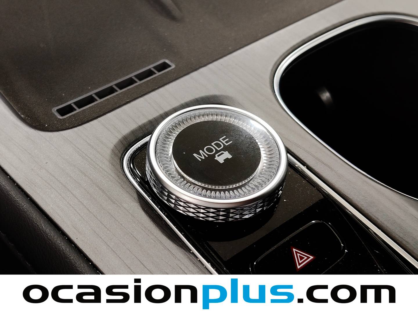 Acabados EBRO S800 EBRO S800 1.6 TGDI Premium DCT (147 CV) 7 Plazas