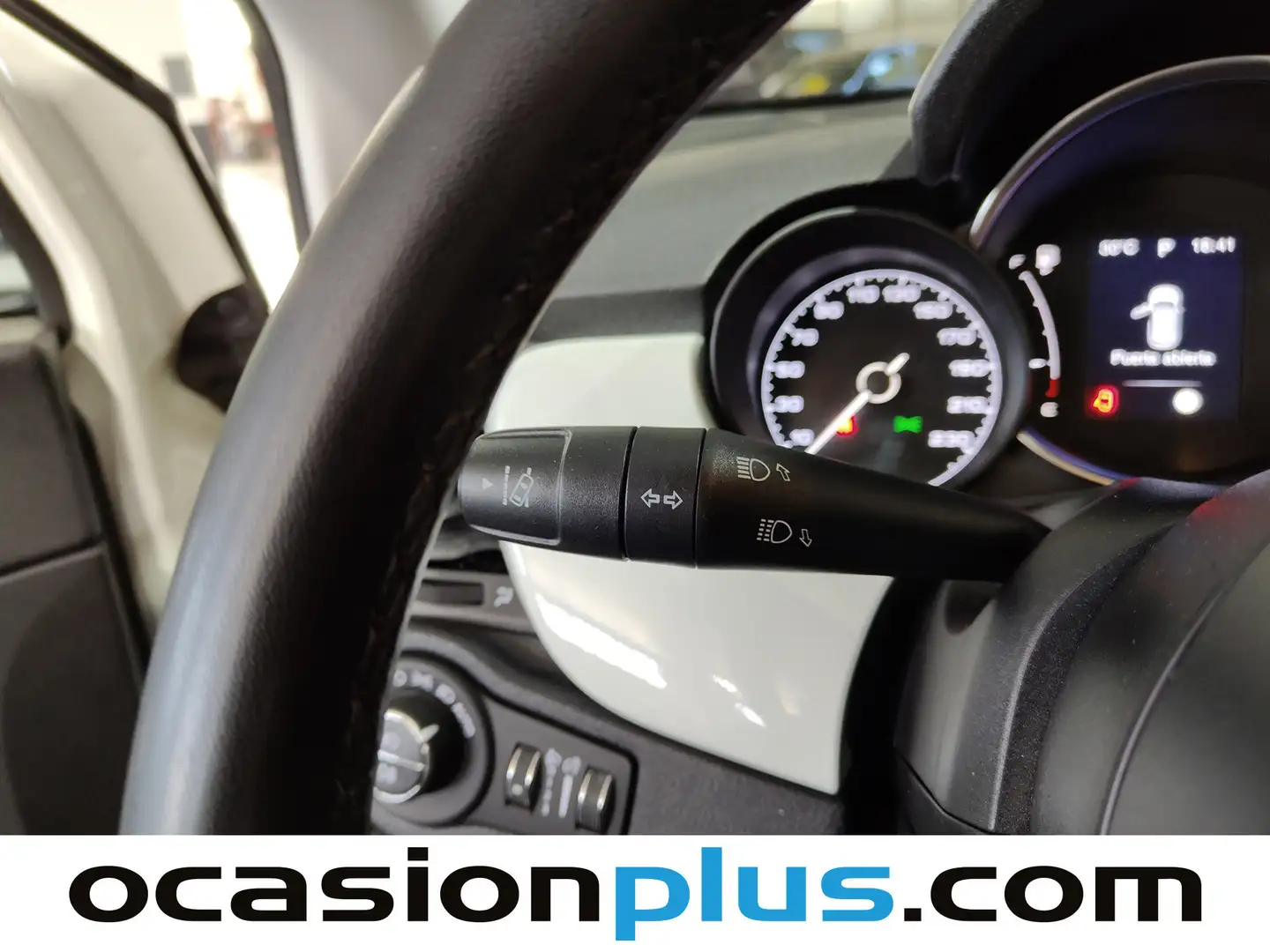 Foto Fiat 500X Fiat 500X 1.6 MultiJet City Cross 4x2 DCT (120 CV)