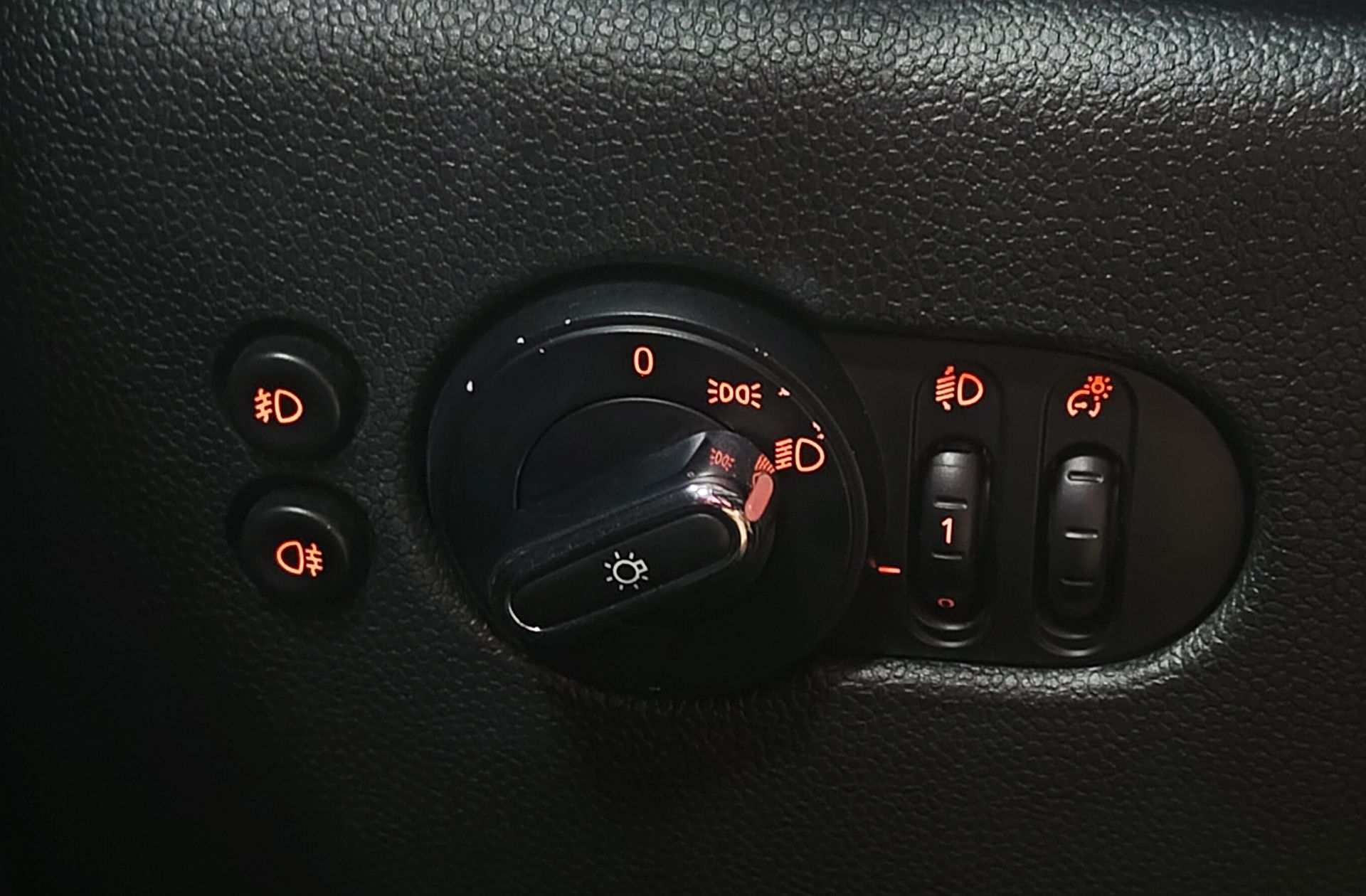 MINI Cooper One D - foto 20