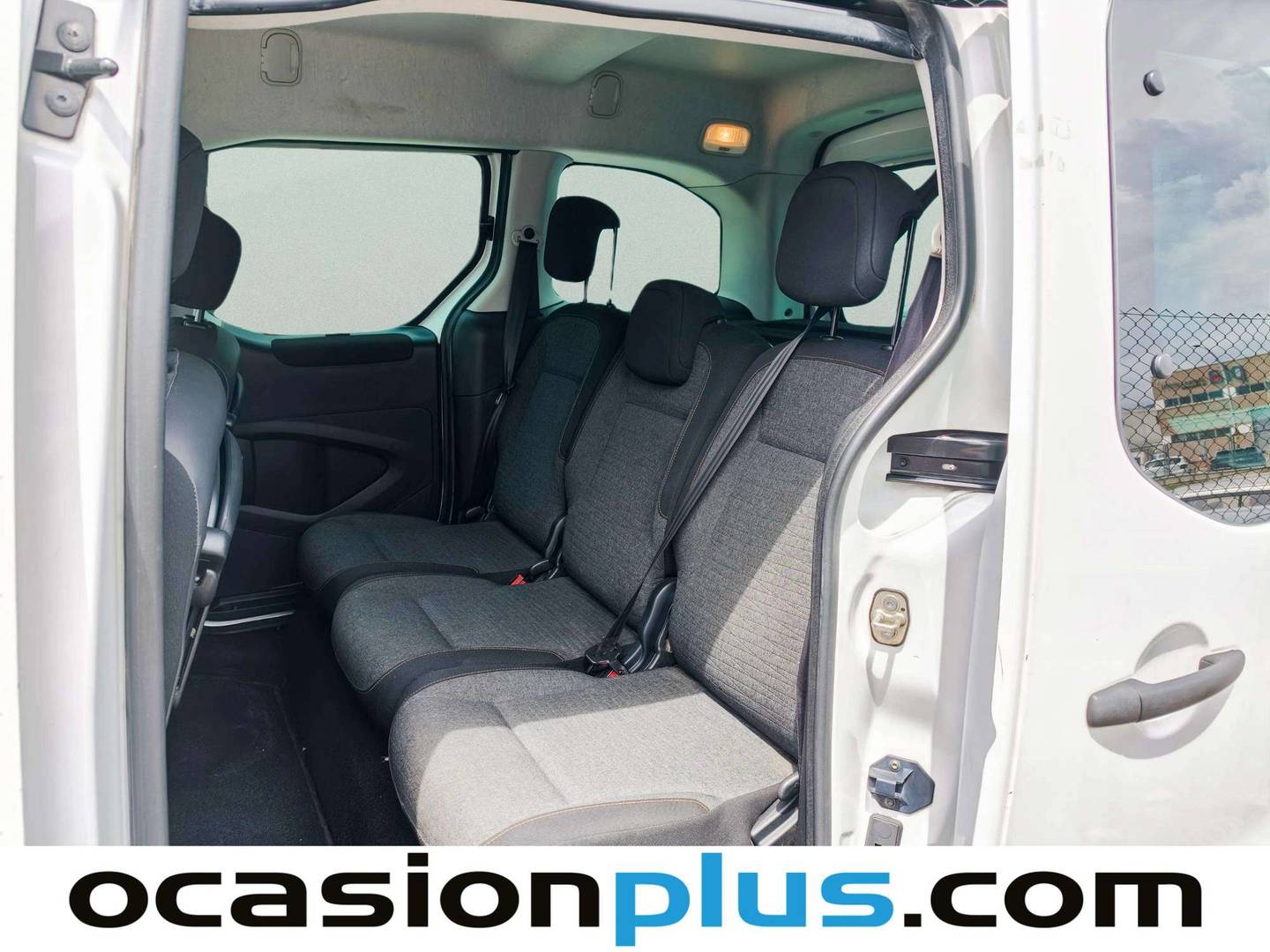 Foto asientos traseros Citroën Berlingo Citroën Berlingo Combi BlueHDi 100 Multispace 20 Aniversario (100 CV)